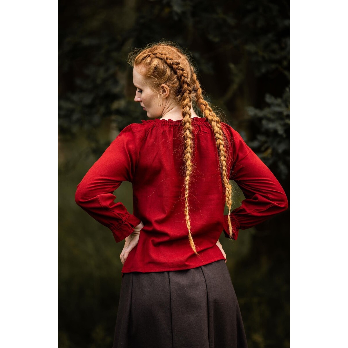 Bluzka średniowieczna z koronką Bettina czerwona