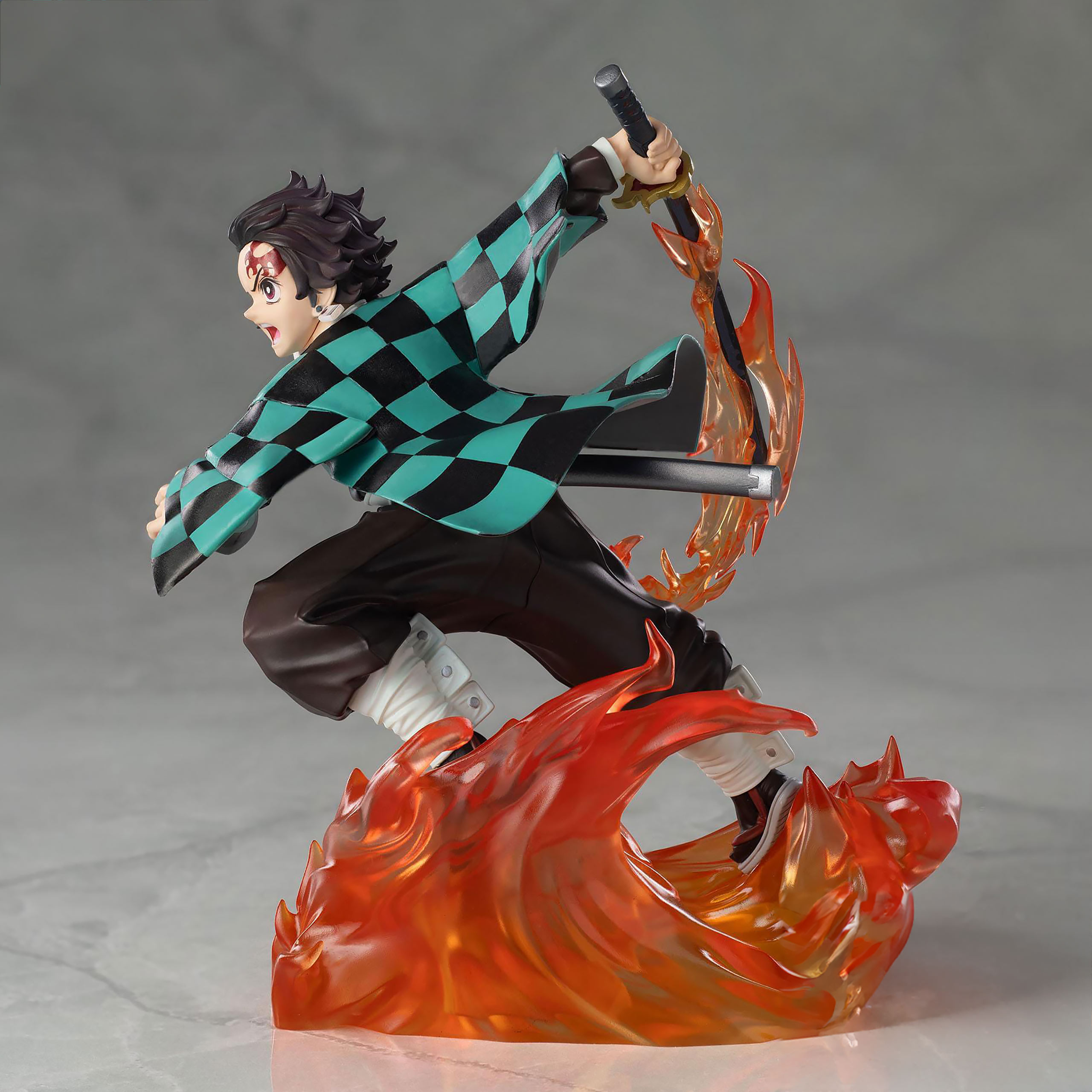 Demon Slayer - Tanjiro Kamado Xross Link Anime Figure
