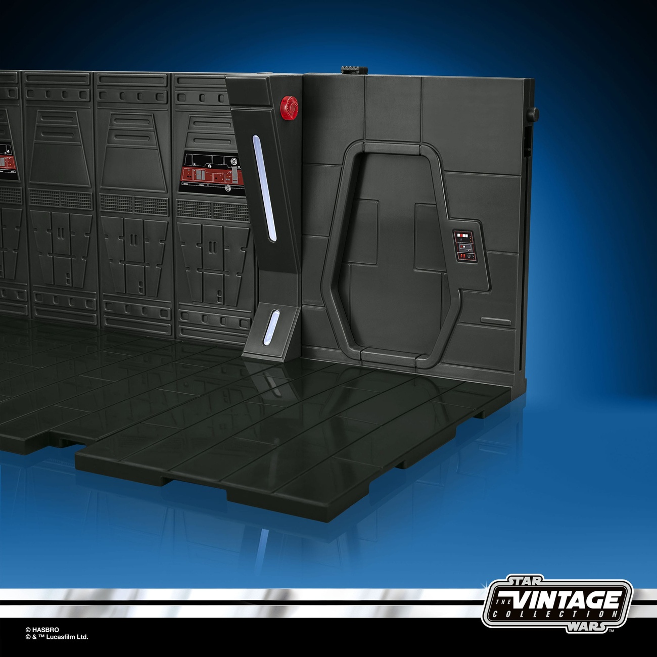 Star Wars: The Mandalorian Vintage Collection Moff Gideons Imperial Light Cruiser Hallway met Mandalorian Privateer Act