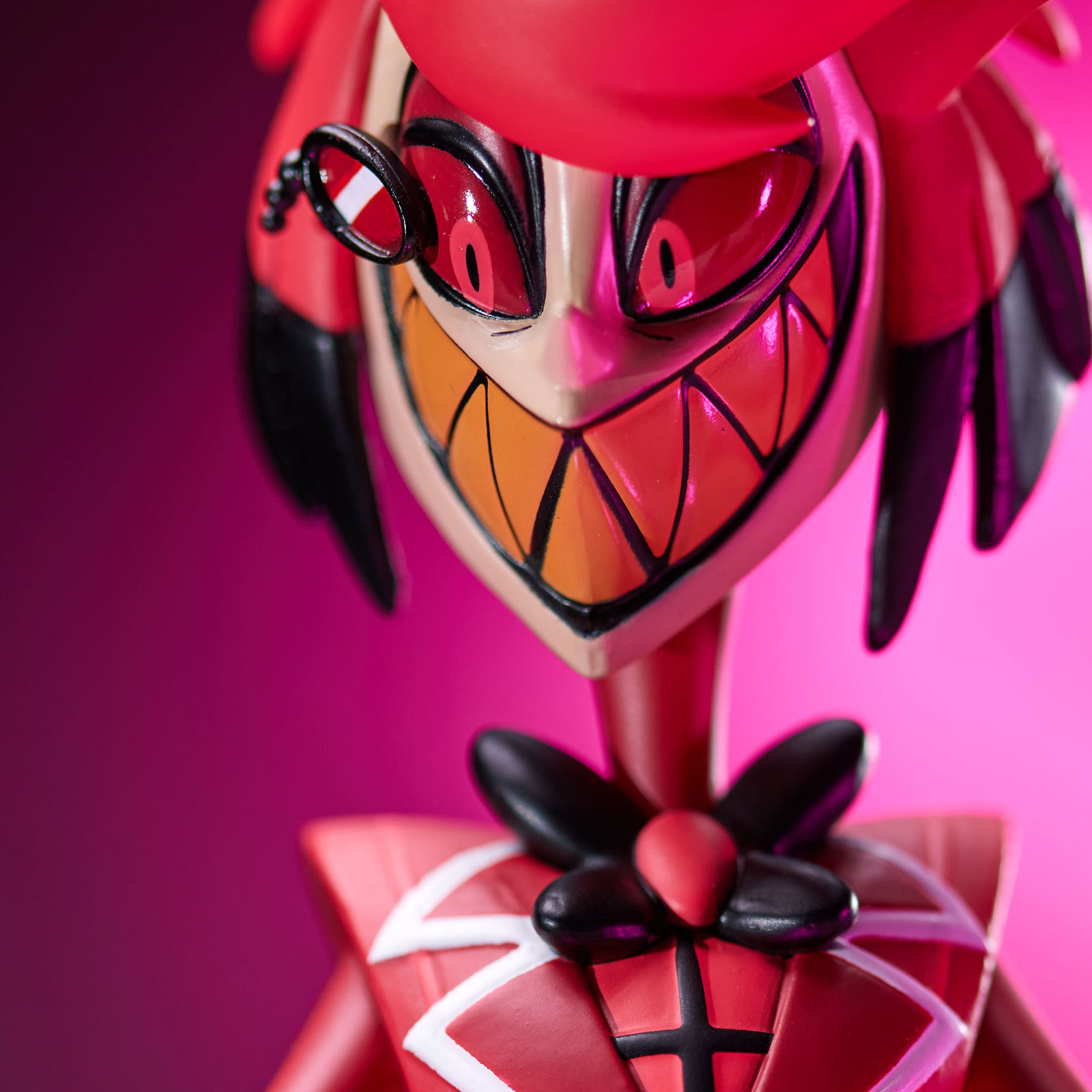 Hazbin Hotel - Alastor Statue