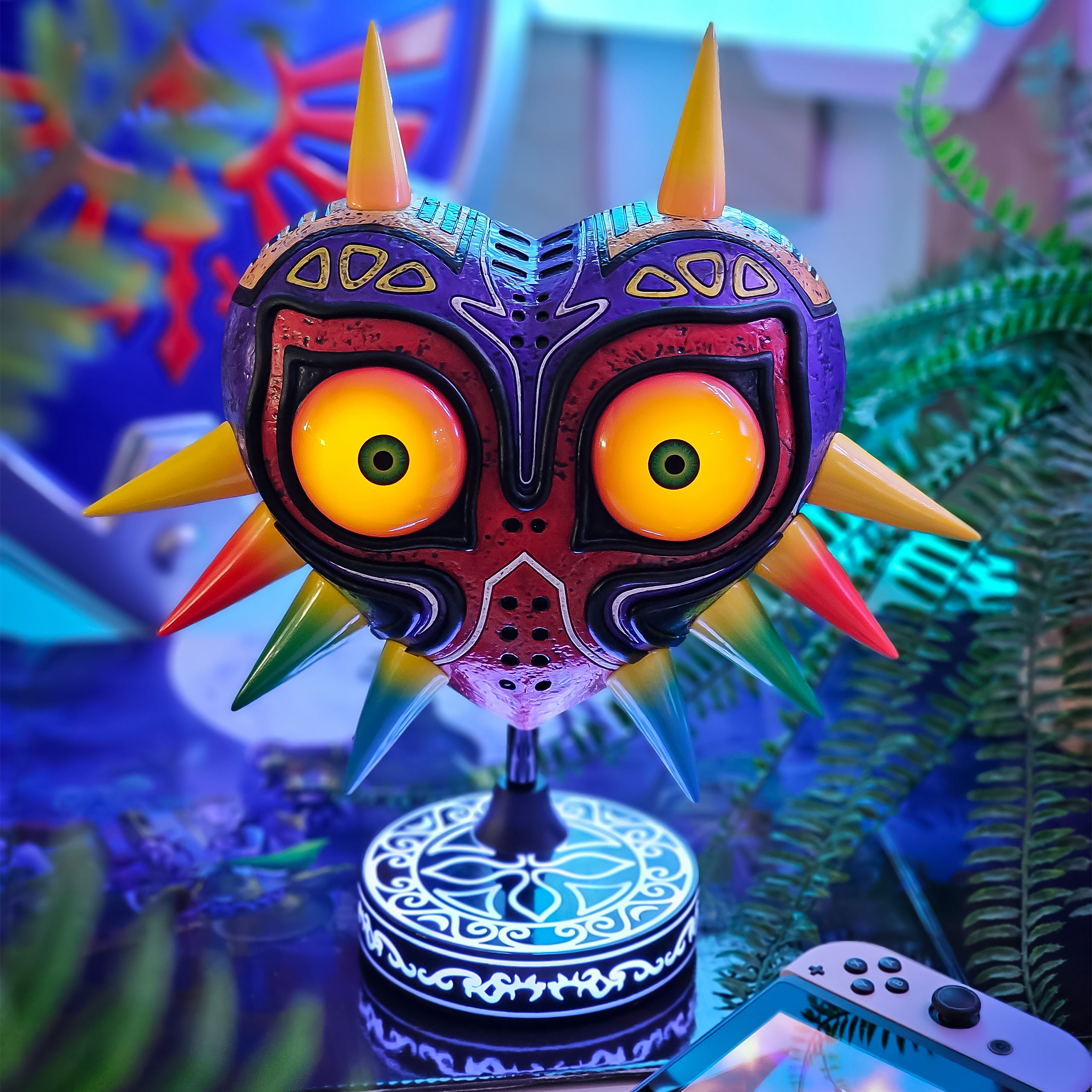 Zelda - Majora's Mask Statue with Light