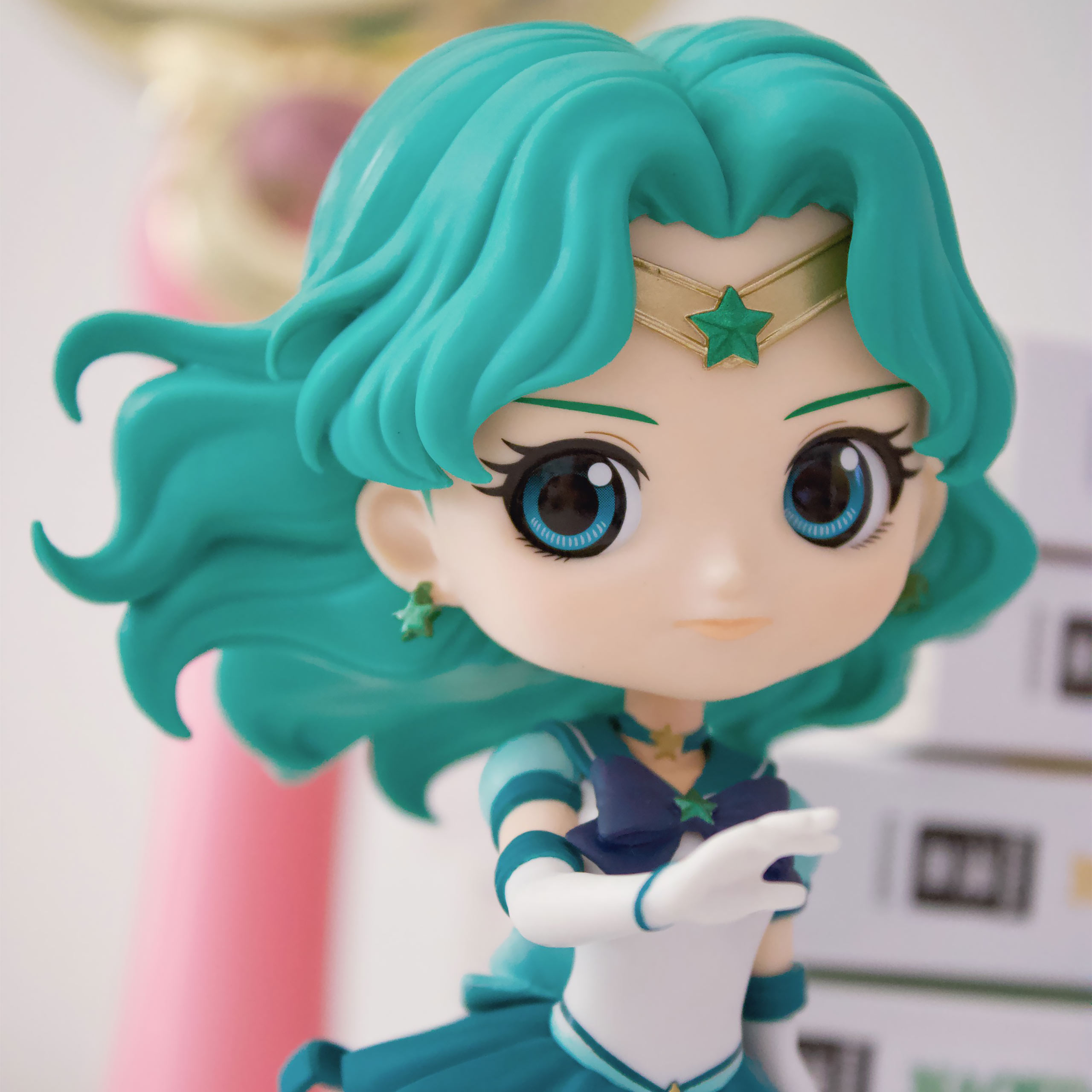 Sailor Moon Cosmos - Sailor Neptune Q Posket Figurine Version A