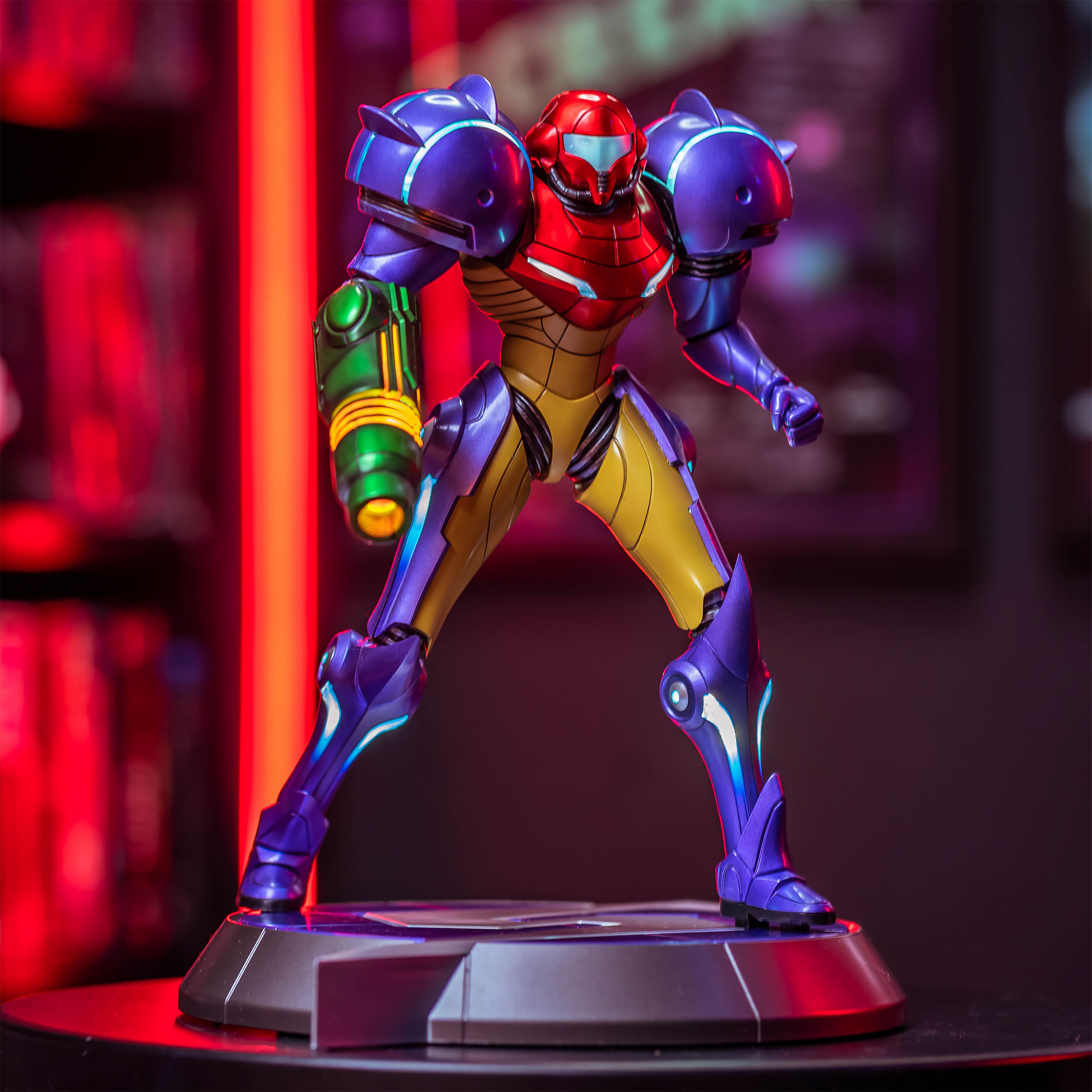 Metroid Prime PVC Statue Samus Gravity Suit Collectors Edition 25 cm