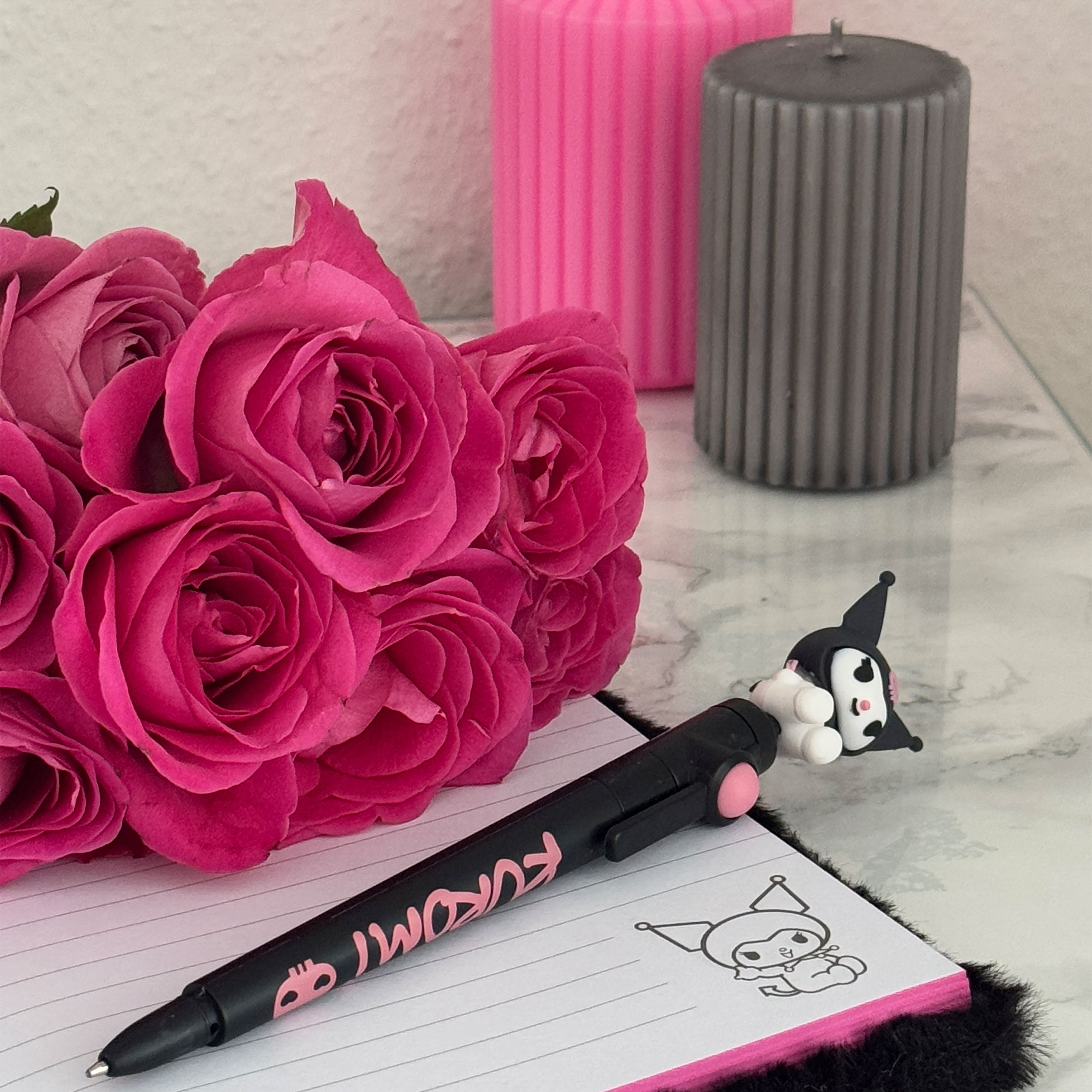 Sanrio - Stylo à bille Kuromi avec figurine mobile