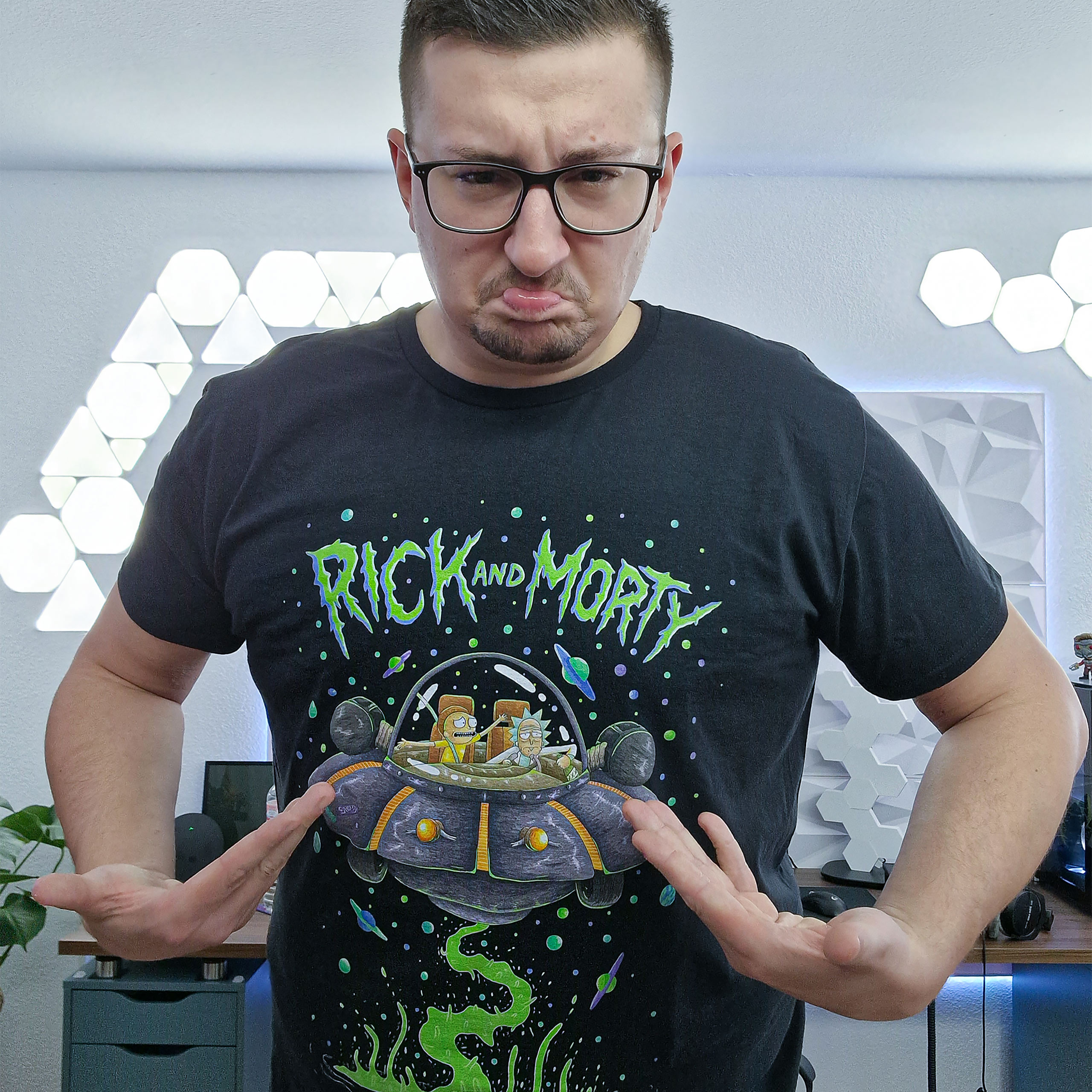 Rick and Morty - Space Cruiser T-Shirt schwarz