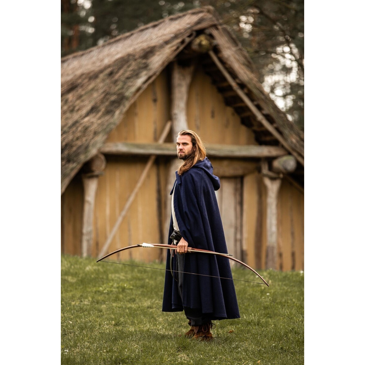 Mantello medievale in lana Hervir 131 cm
