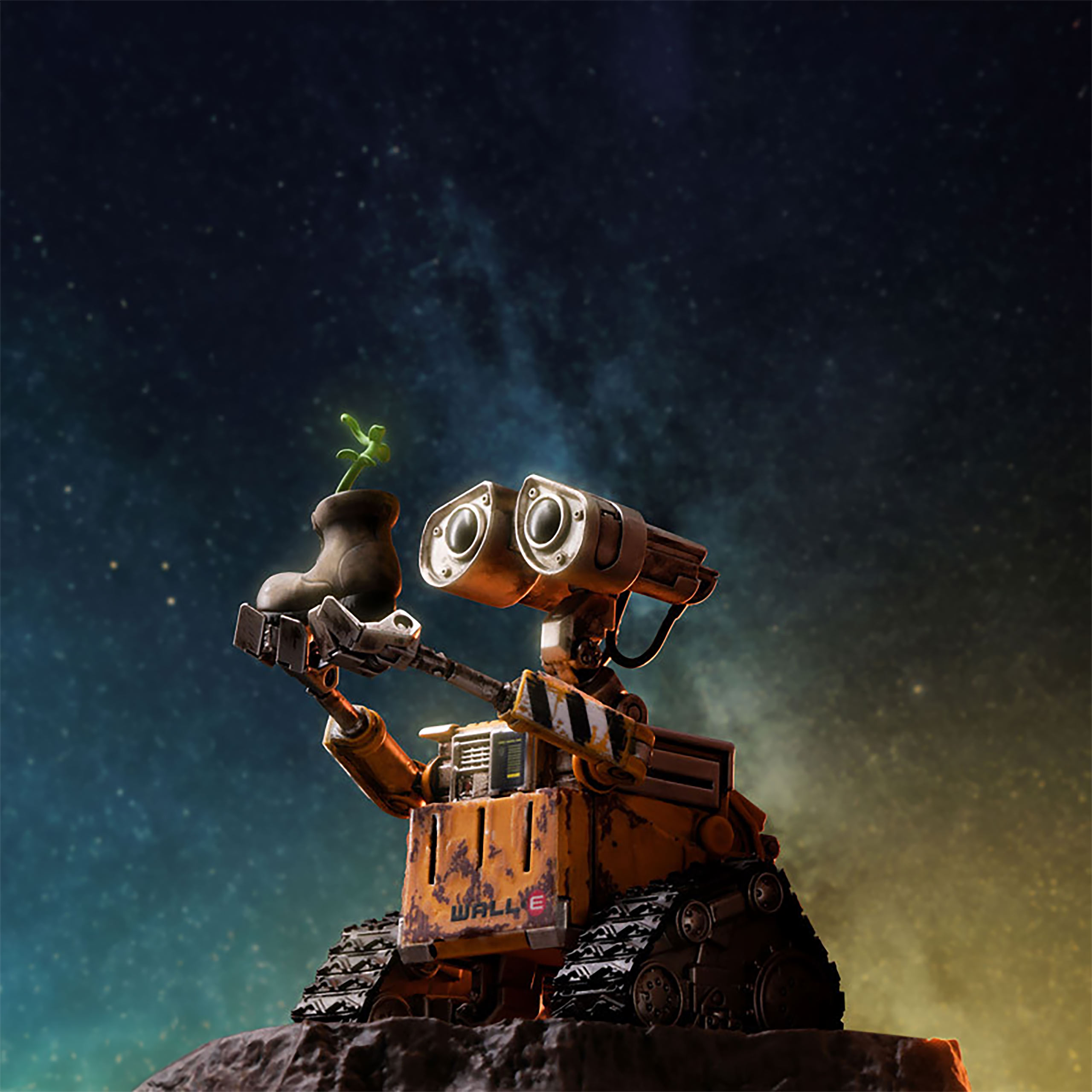 Wall-E Figure