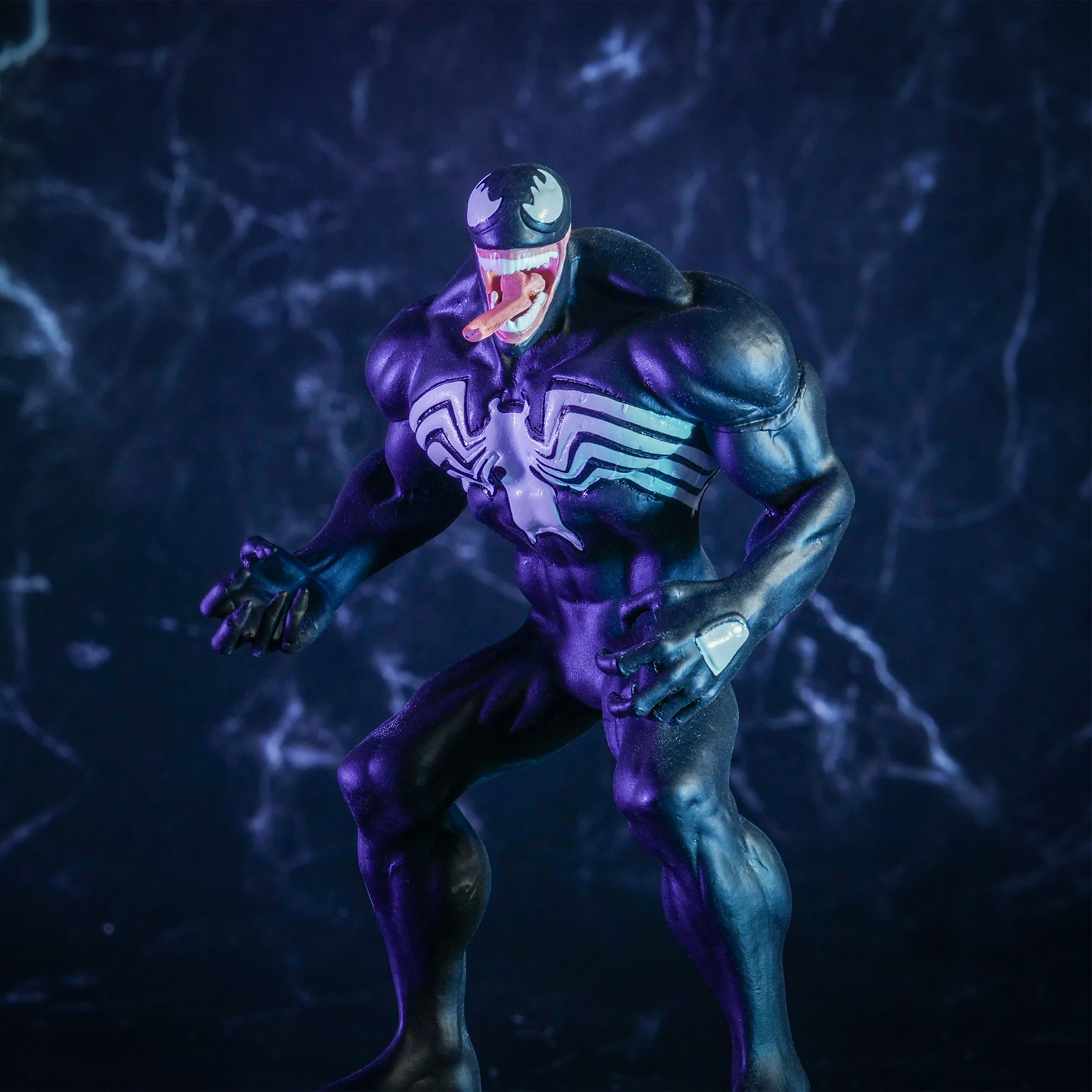 Venom - Heavyweights Metall Figur in Sammlerdose