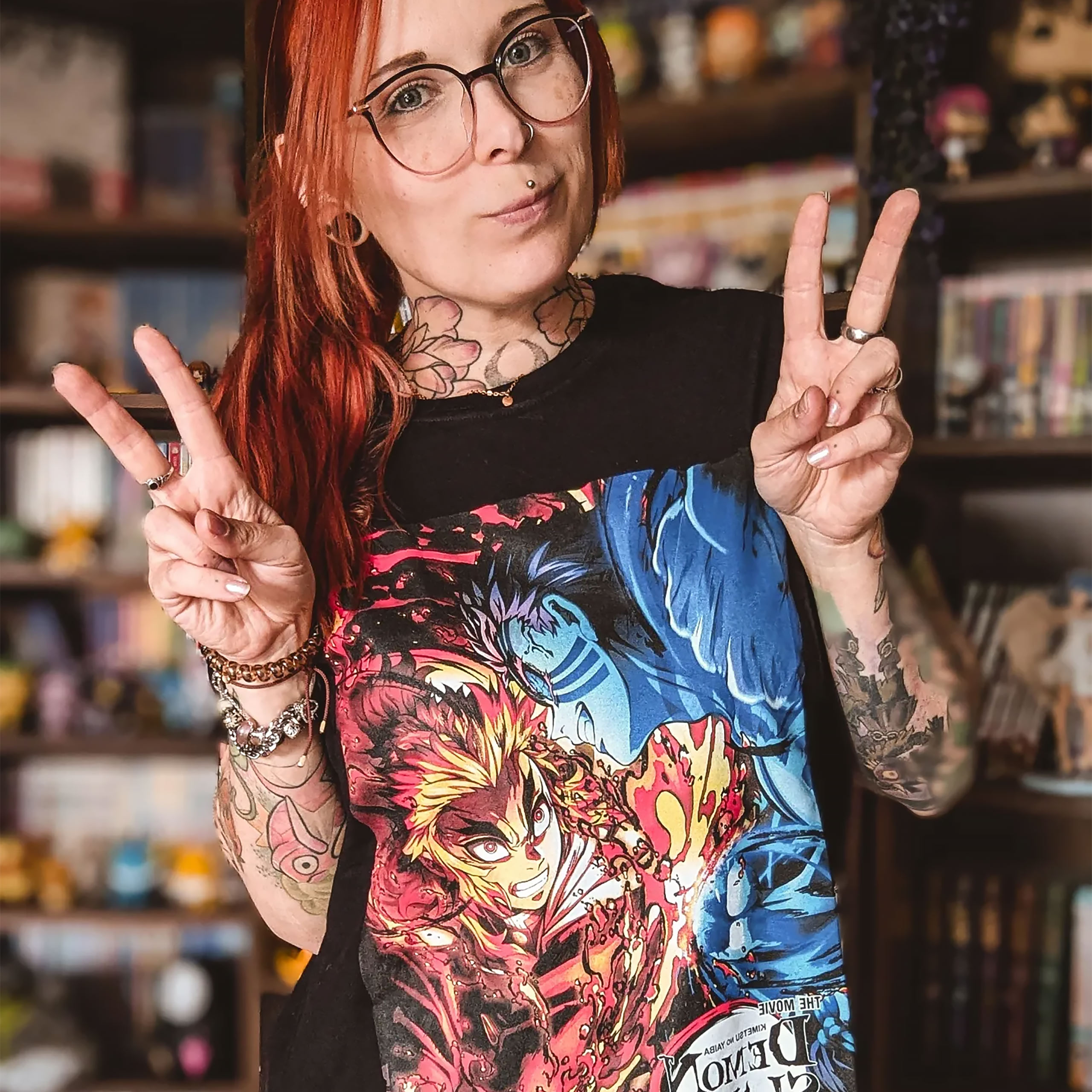 Demon Slayer - Rengoku vs. Akaza T-Shirt Zwart