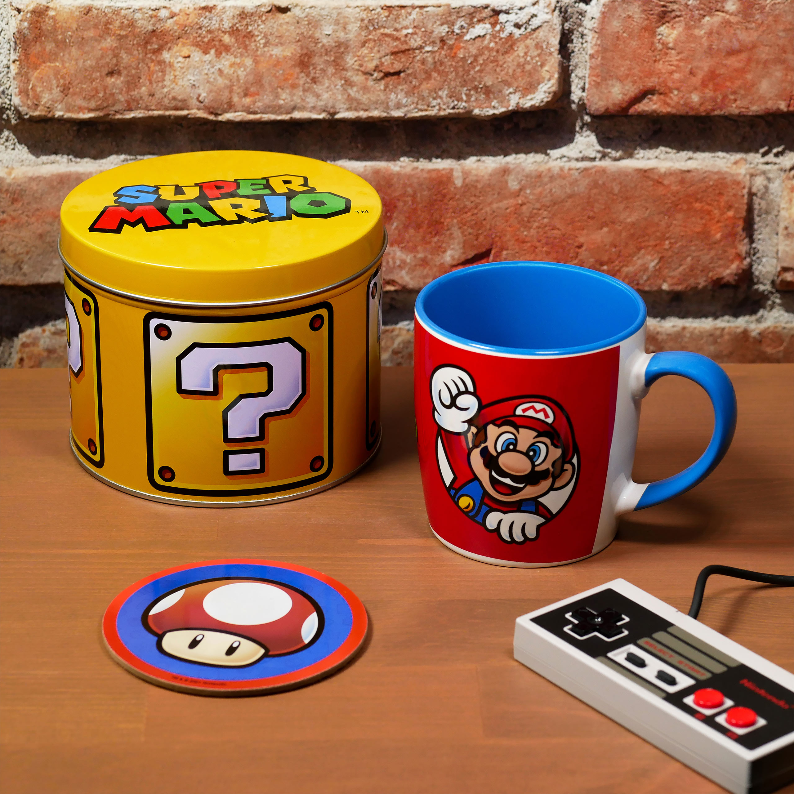 Super Mario - Let's Go Gift Set