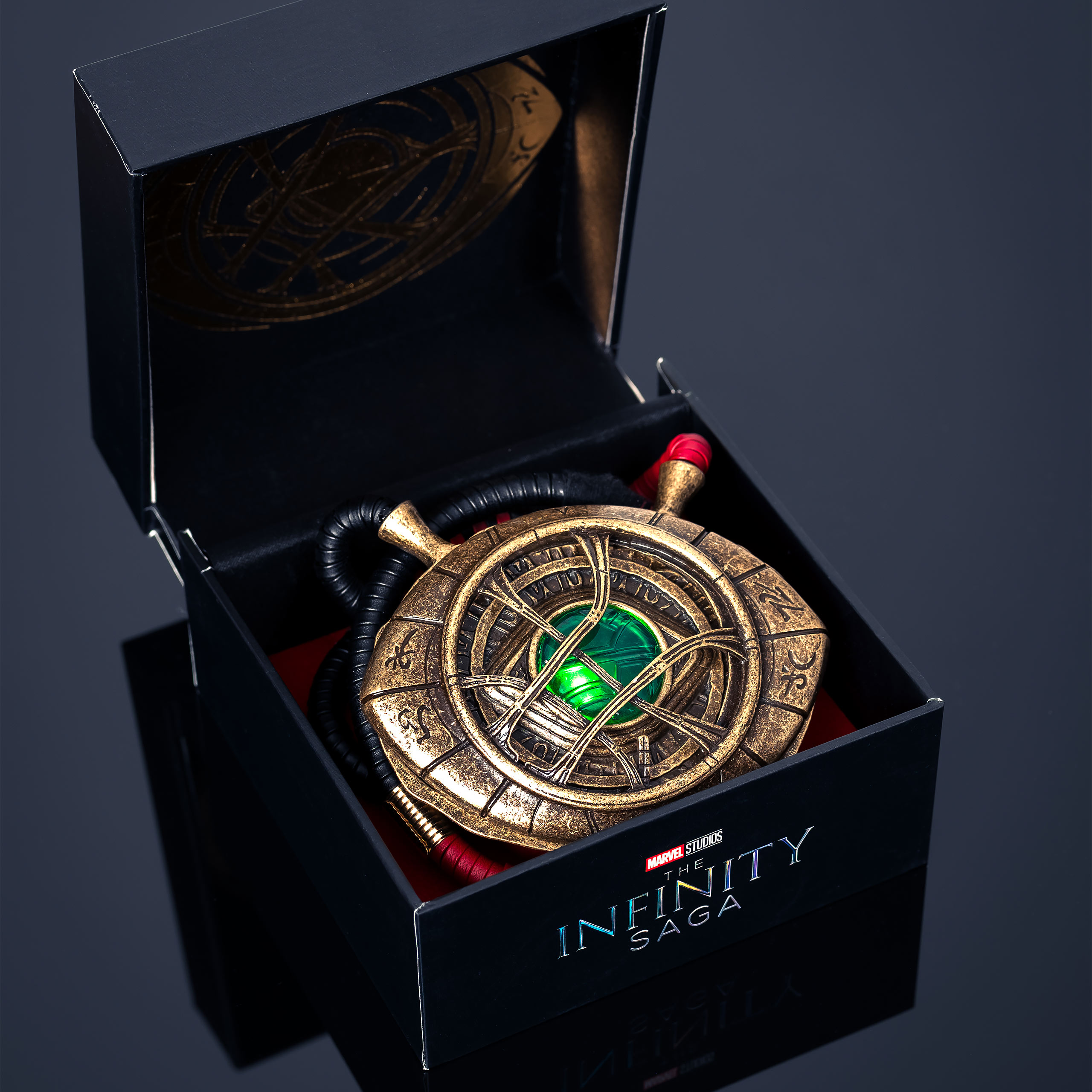 Doctor Strange - The Eye of Agamotto Necklace with Light Effect