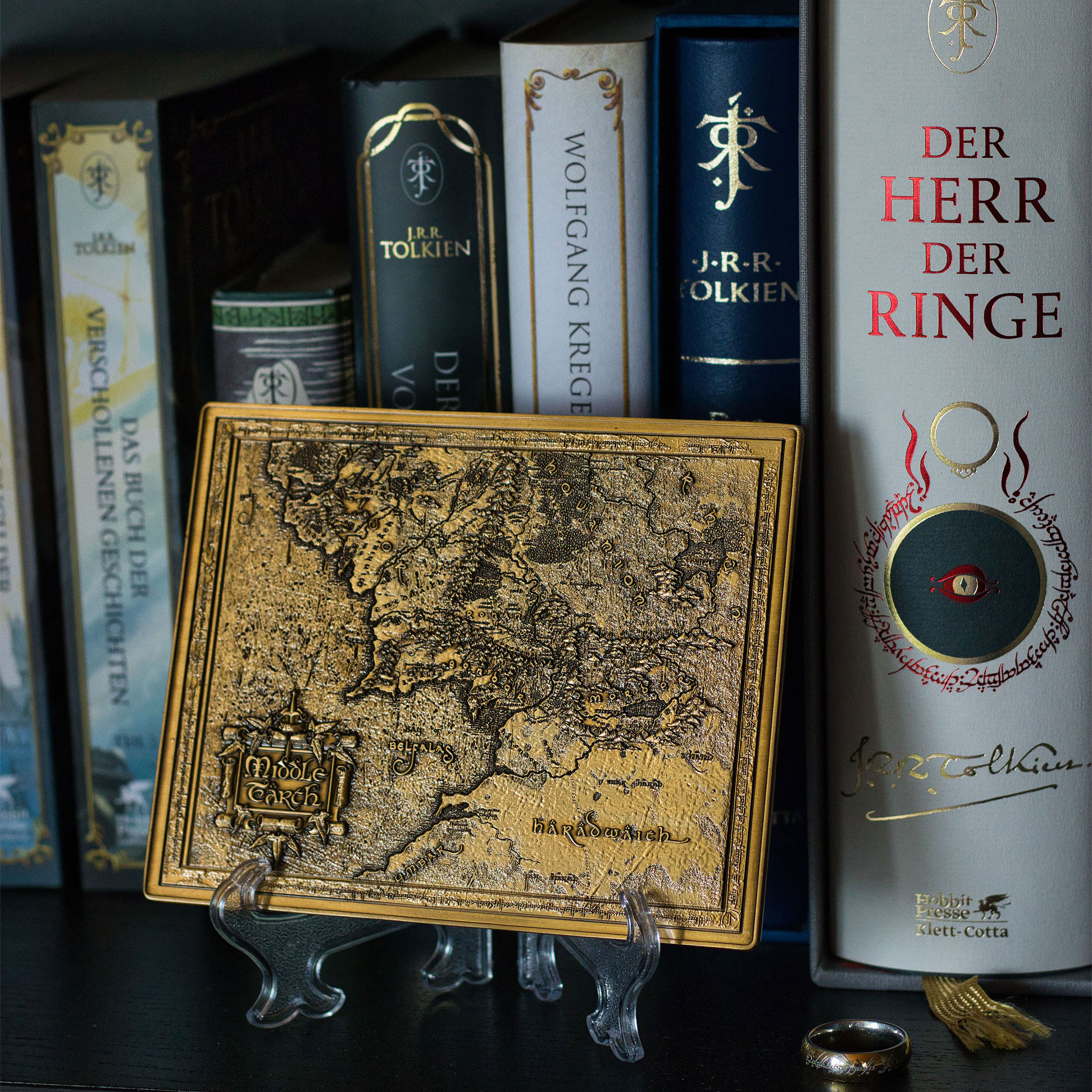 Lord of the Rings - Middle Earth Map Replica with Presentation Display