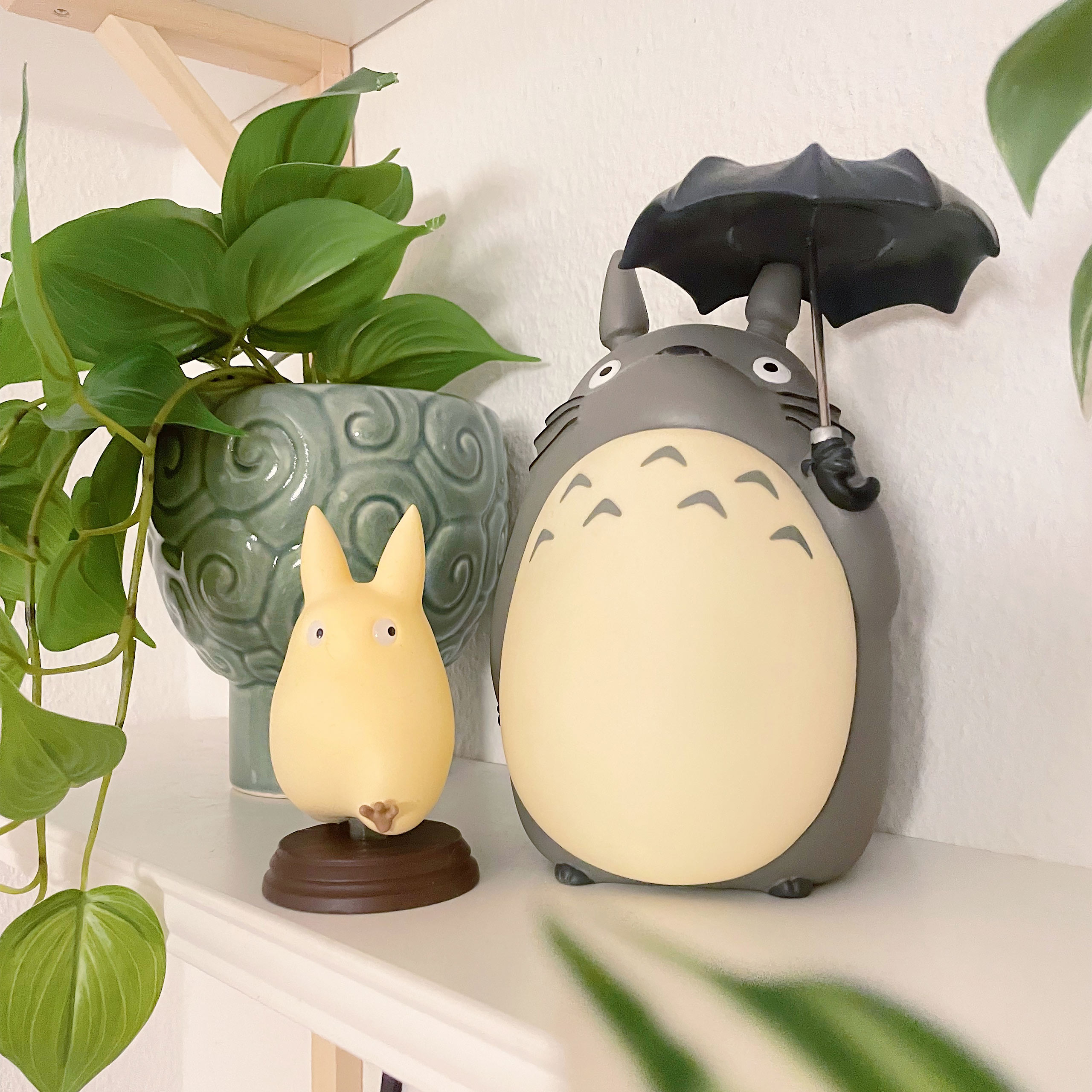 Totoro Walking Figure - My Neighbor Totoro