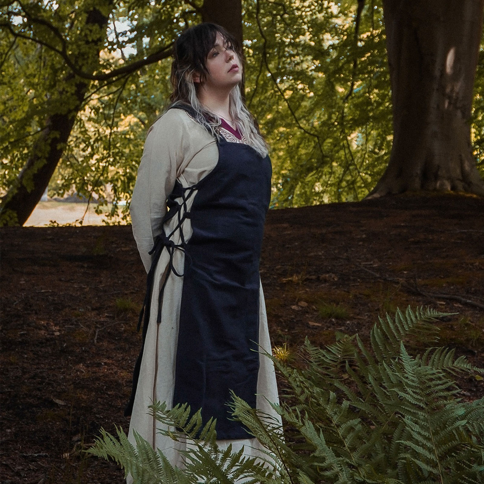 Mittelalter Überkleid Aleiga schwarz