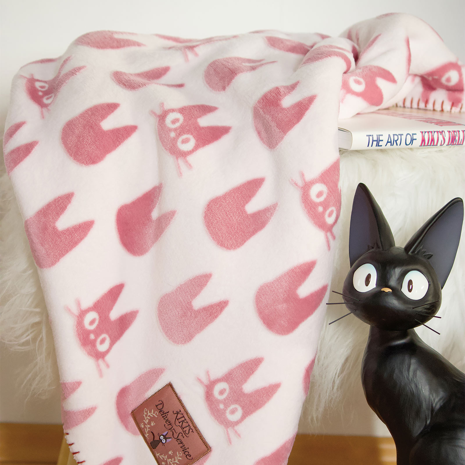 Kiki's Delivery Service - Jiji Silhouette Plush Blanket with Teddy Fleece