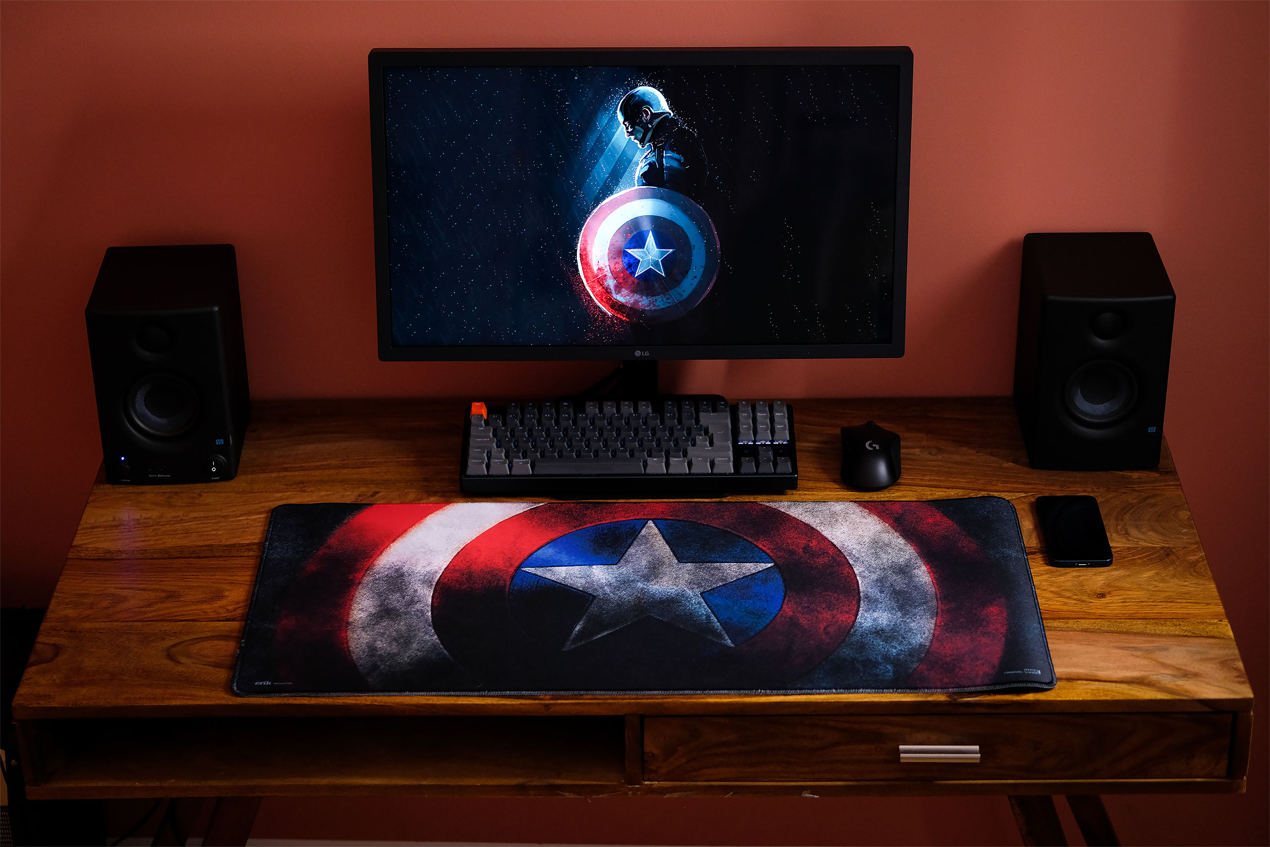Captain America - Shield Mousepad