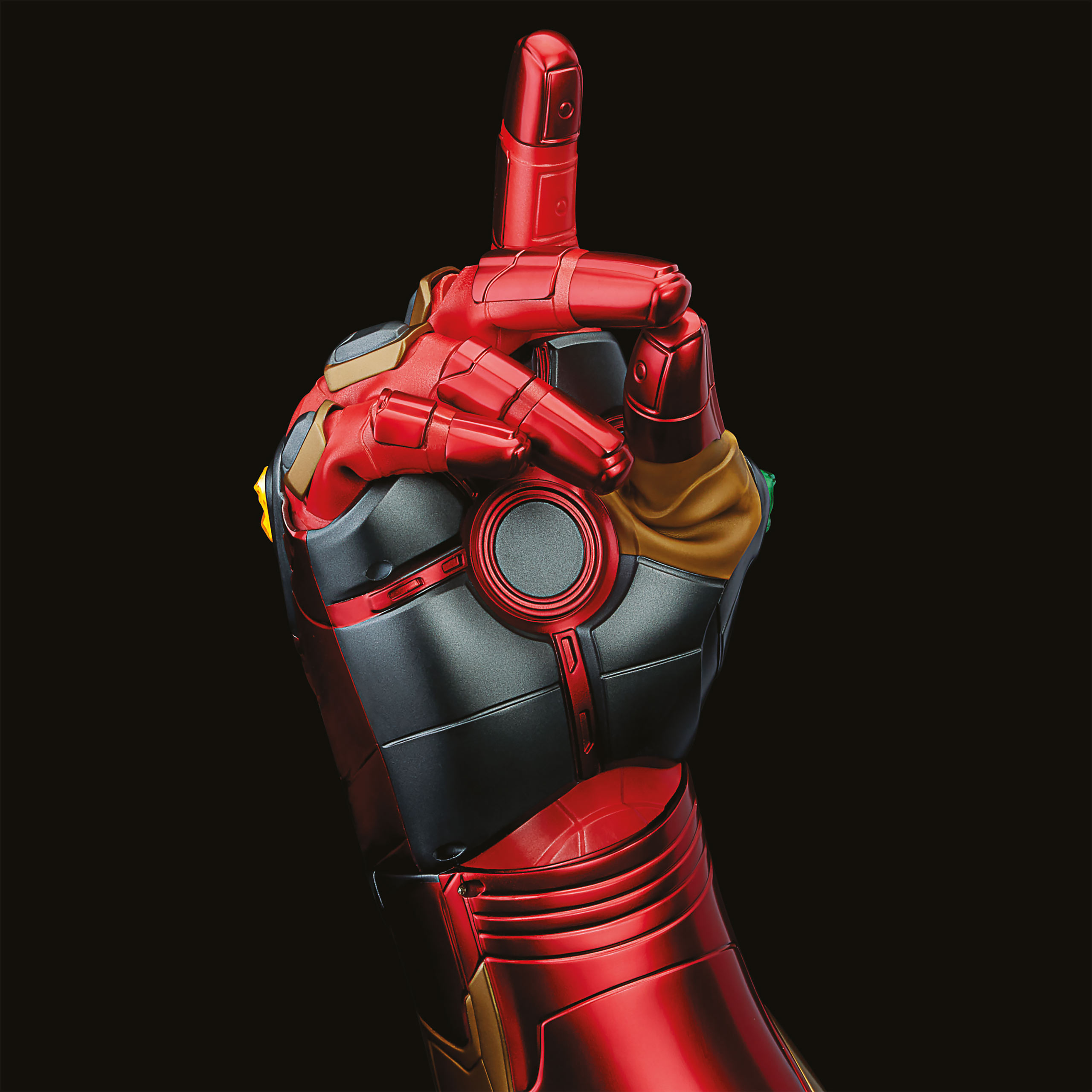 Avengers - Iron Man Gauntlet with Light and Sound