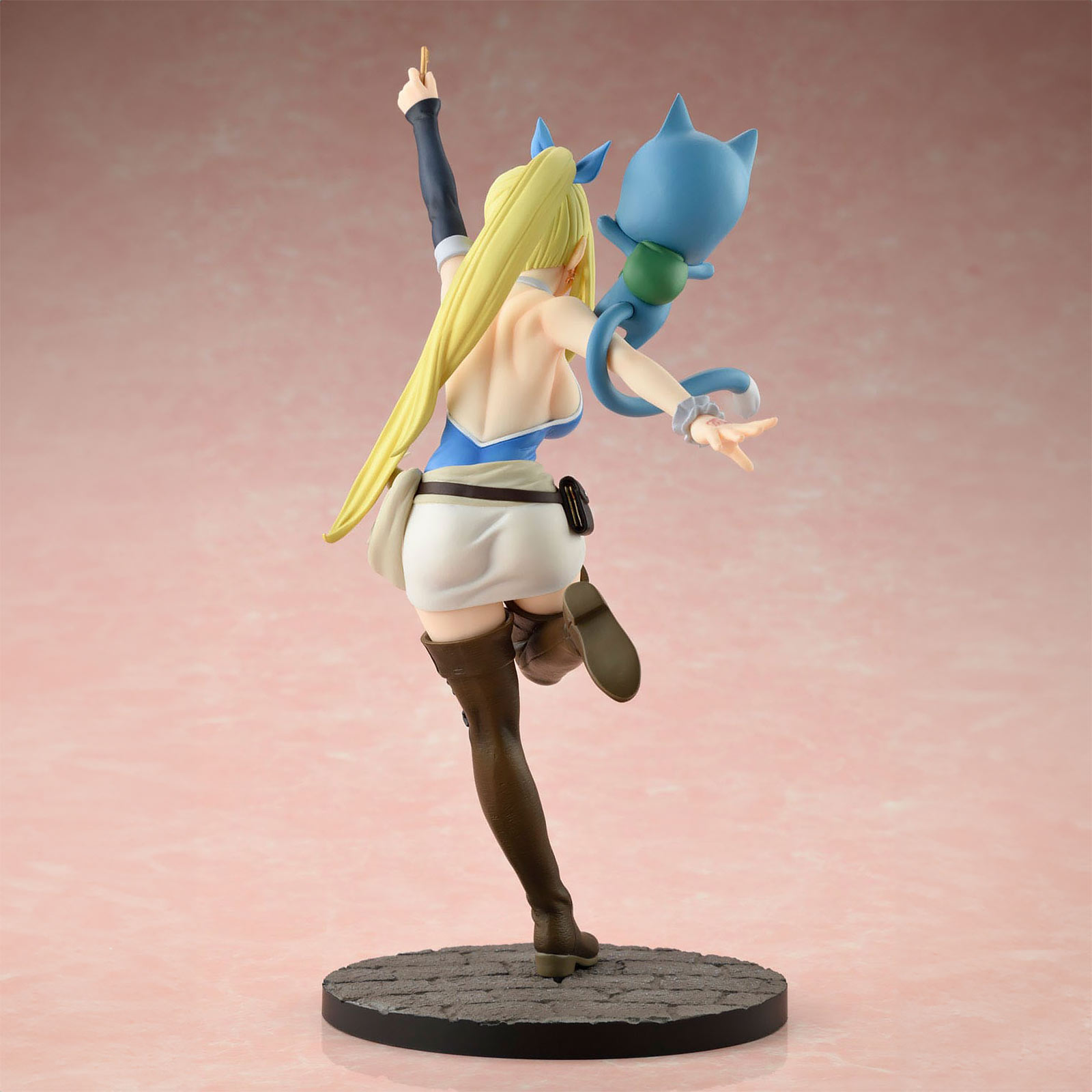 Fairy Tail - Lucy Heartfilia 1:8 Statue Wink Version