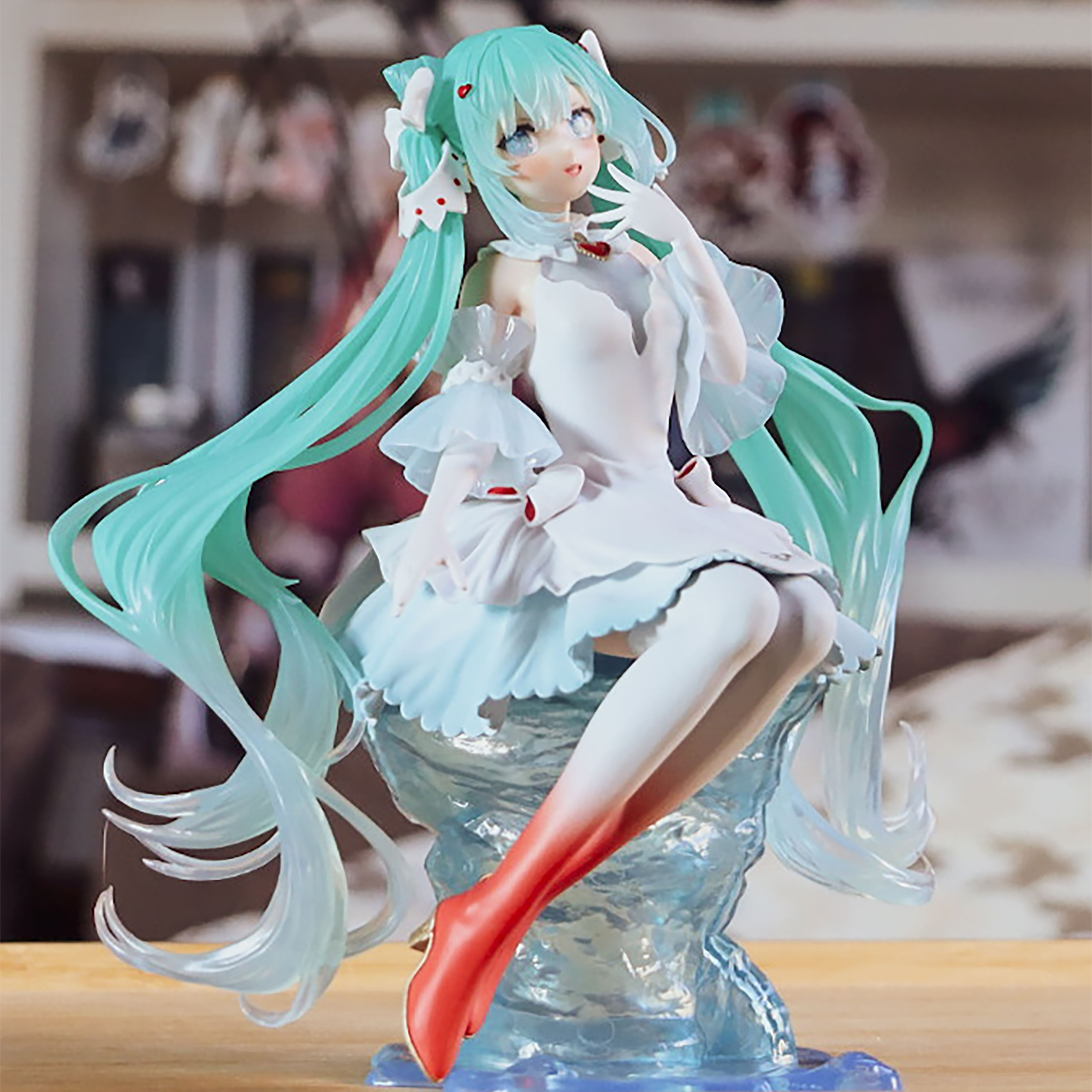Hatsune Miku - Clione Clearluxe Figure
