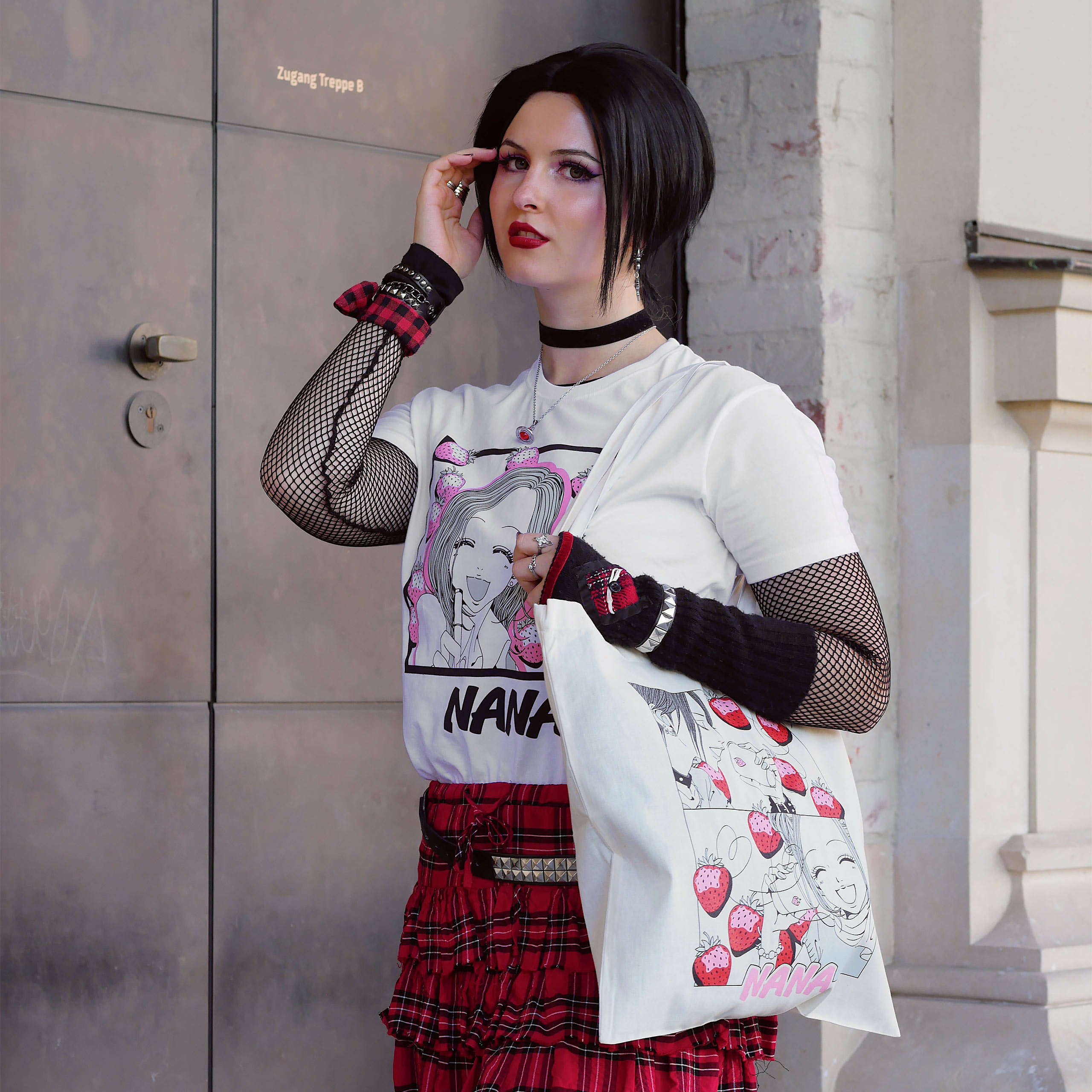 Hachi T-shirt for Nana Fans