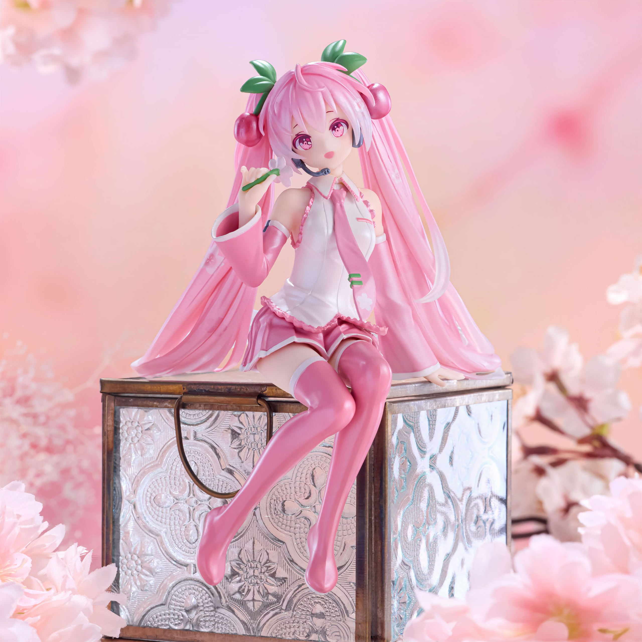 Hatsune Miku Sakura Miku Noodle Stopper Figure Pearl Color Version 