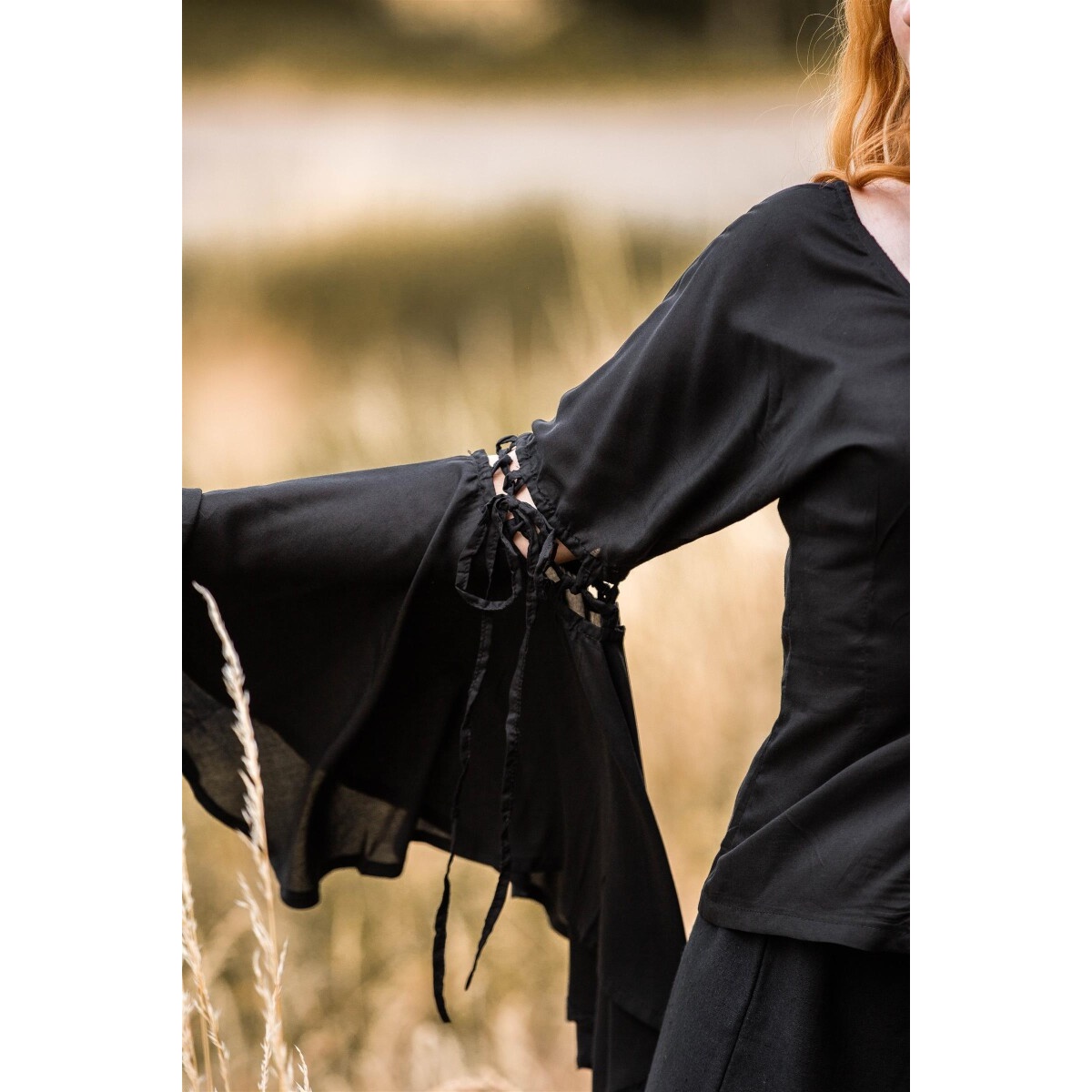 Medeltida blus Carmen svart