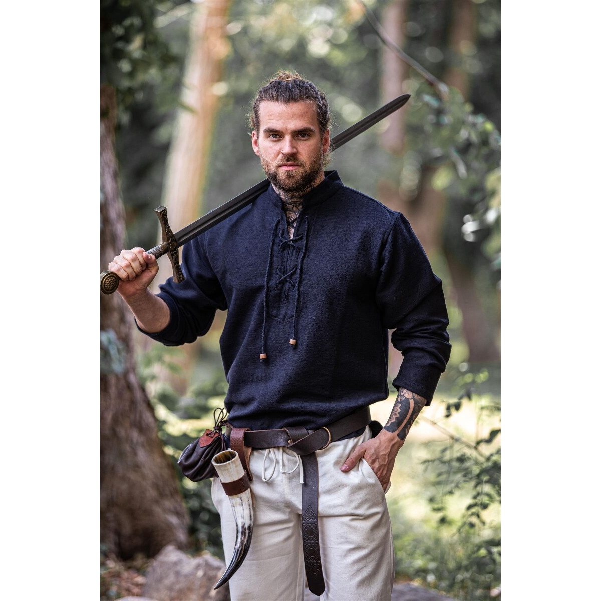 Średniowieczna bawełniana koszula Ingolf ręcznie tkana czarna