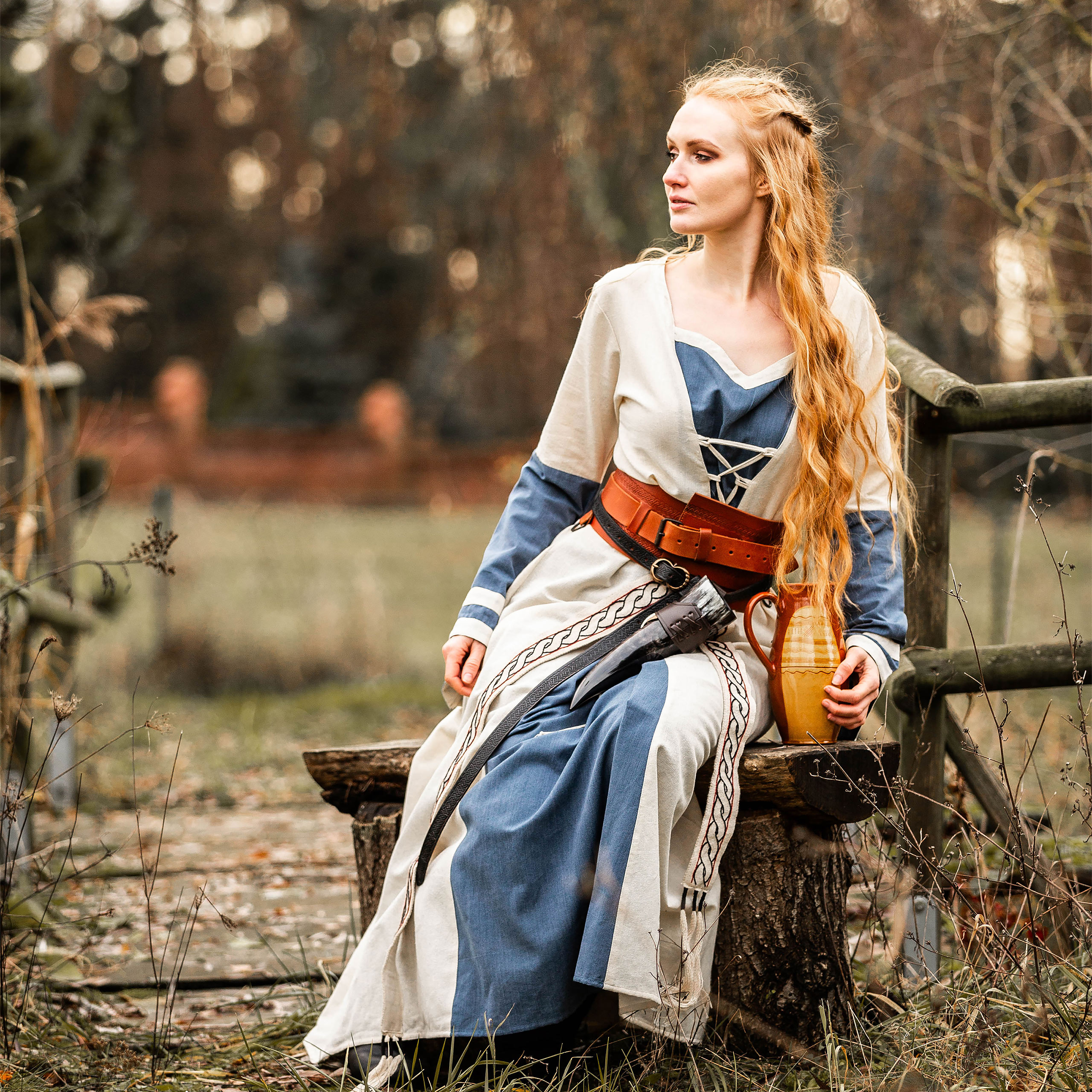 Mittelalter Kleid mit Trompetenärmeln blau-natur