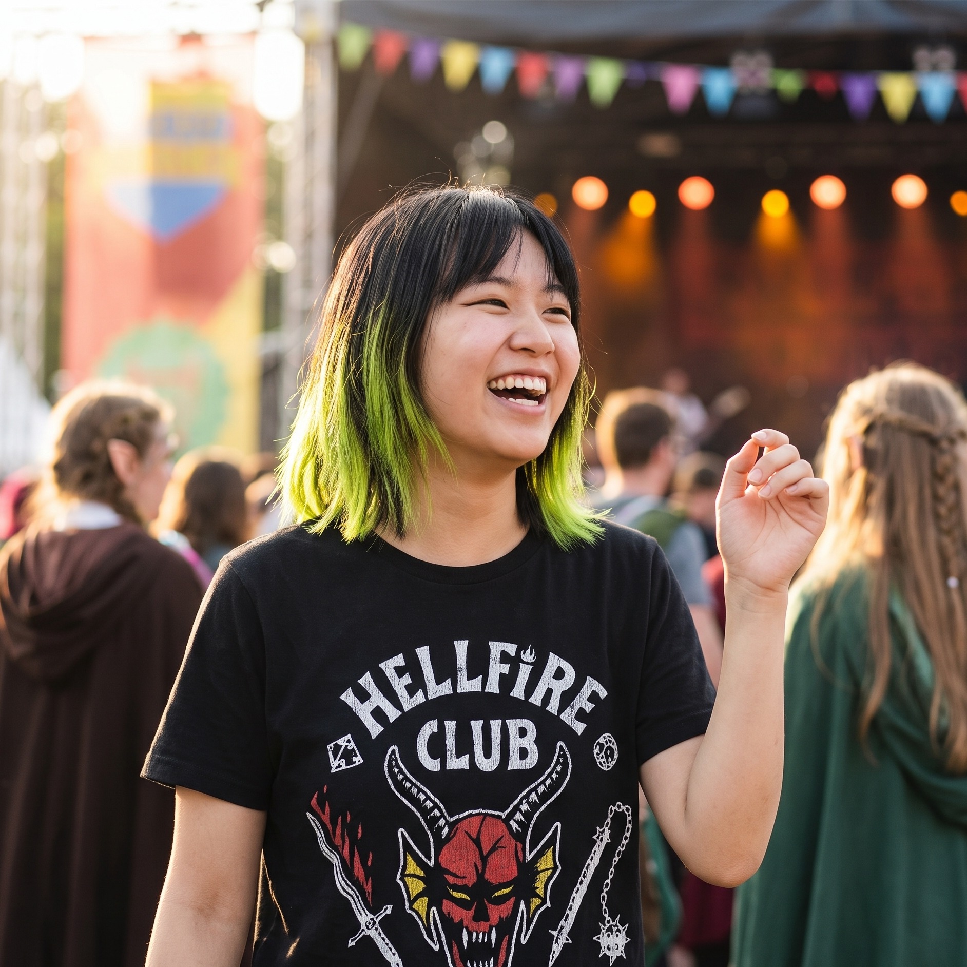 Stranger Things - Camiseta negra con logotipo del Club Hellfire