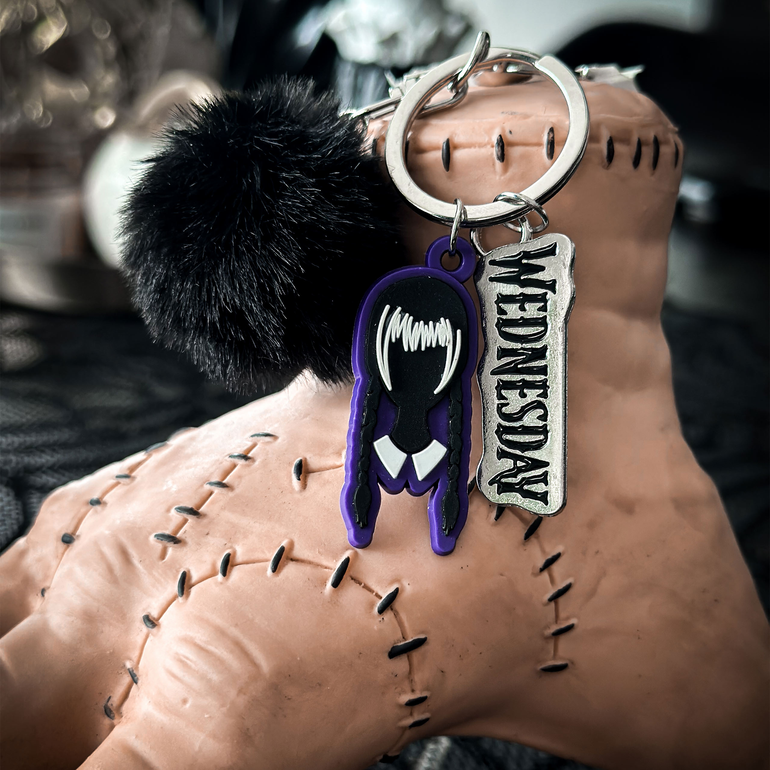 Wednesday - Porte-clés avec pompon