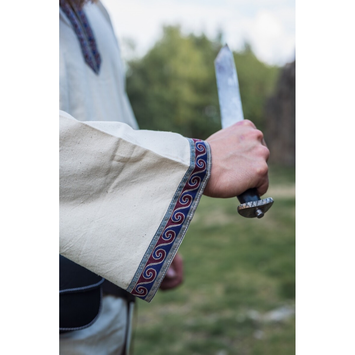 Tunique médiévale avec bordure Halvor beige