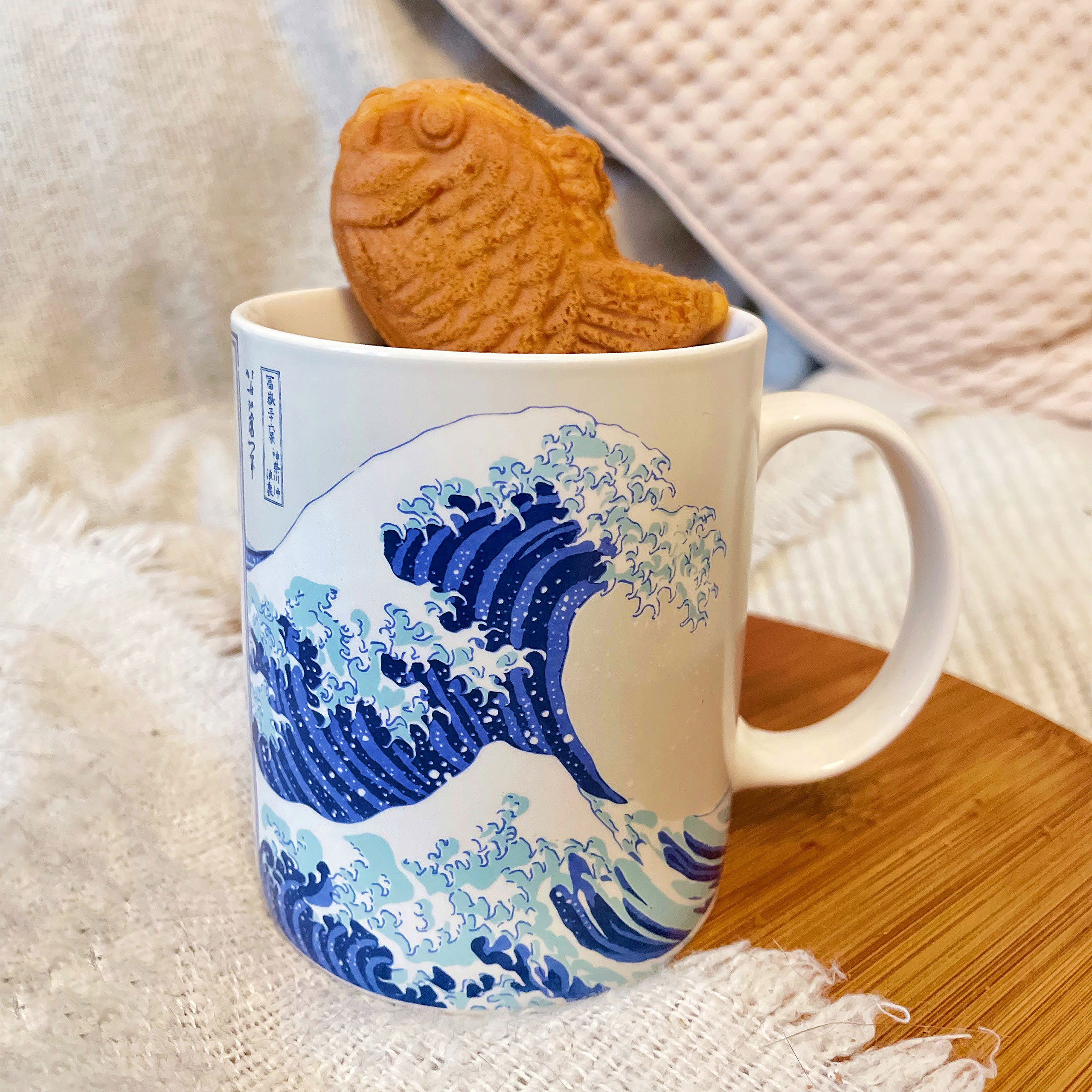 La gran ola de Kanagawa - Taza Katsushika Hokusai