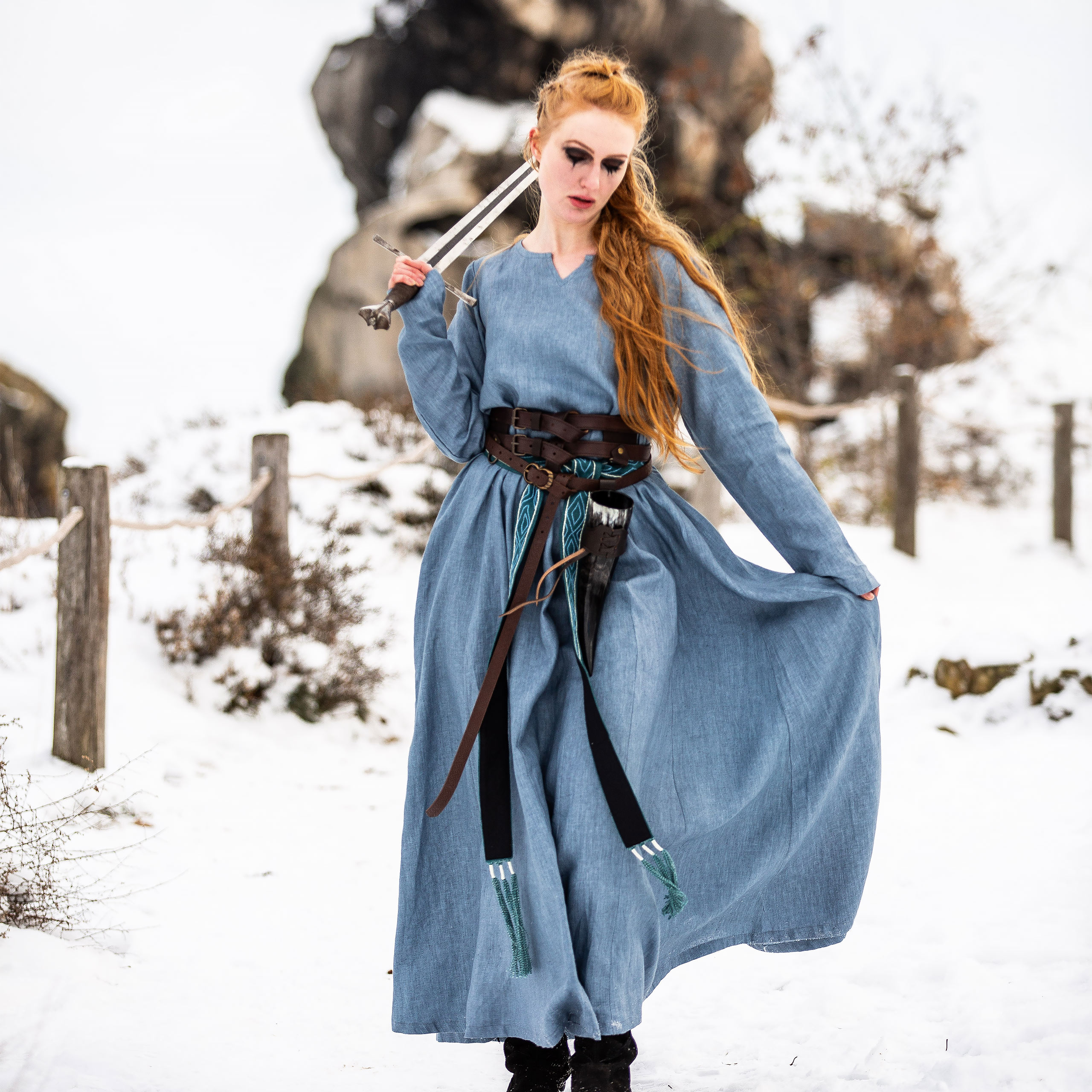 Mittelalter Kleid Leinen blau