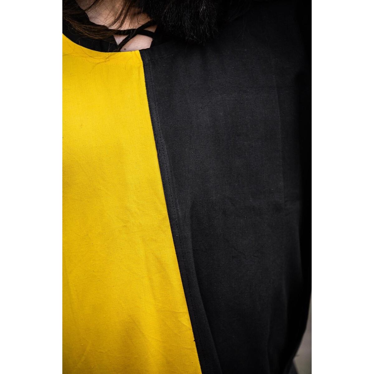 Medieval Surcoat Frederick black-yellow
