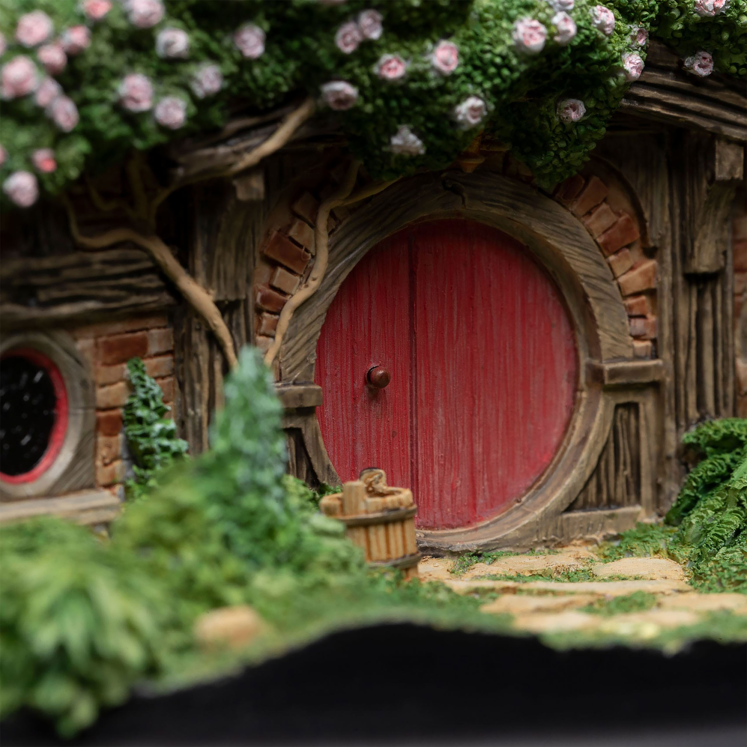 Lord of the Rings - Hobbit Hole Shire Diorama