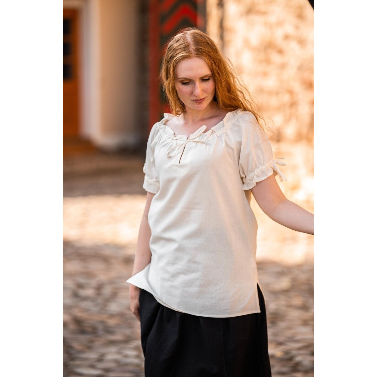 Medieval Short-Sleeve Blouse Otilia beige