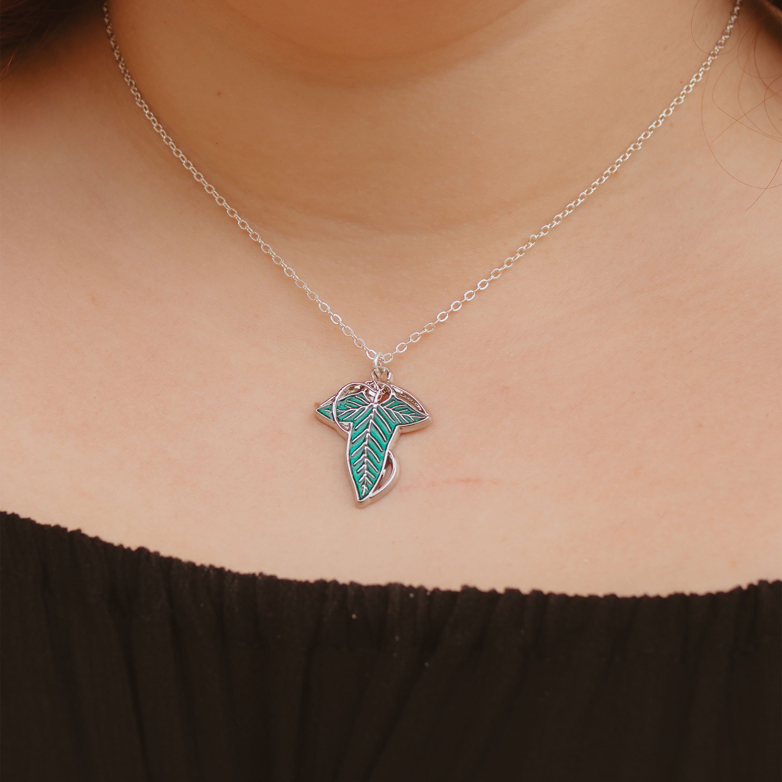 Collana con spilla a foglia - Il signore degli anelli