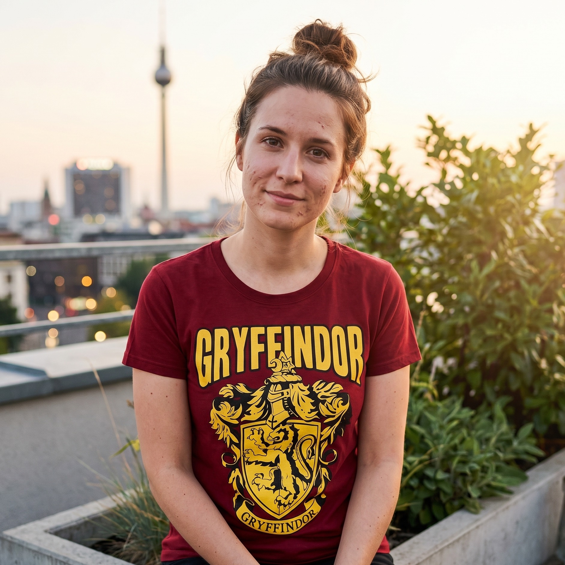Harry Potter - Camiseta roja del escudo de Gryffindor