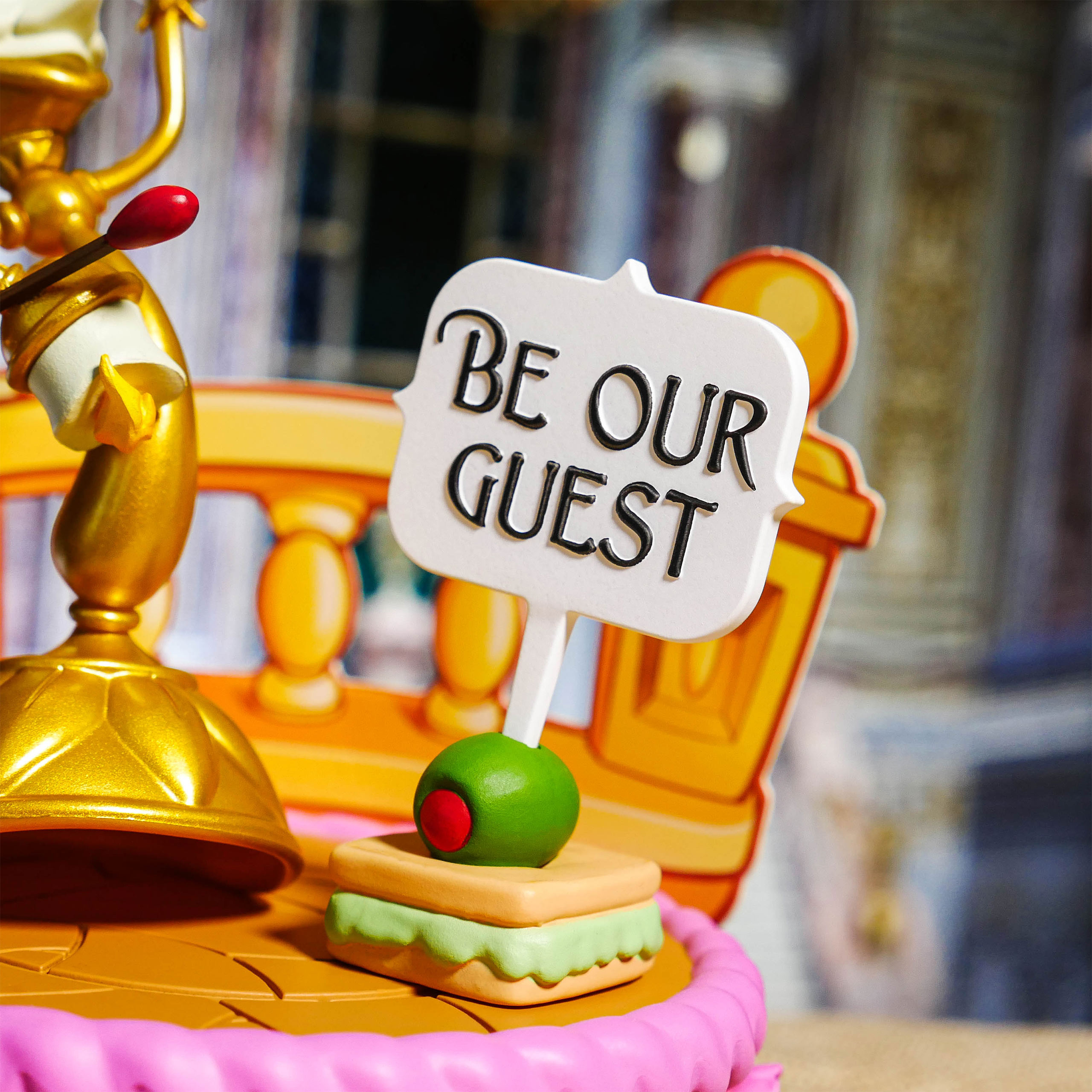 Beauty and the Beast - Be our Guest Diorama Figure