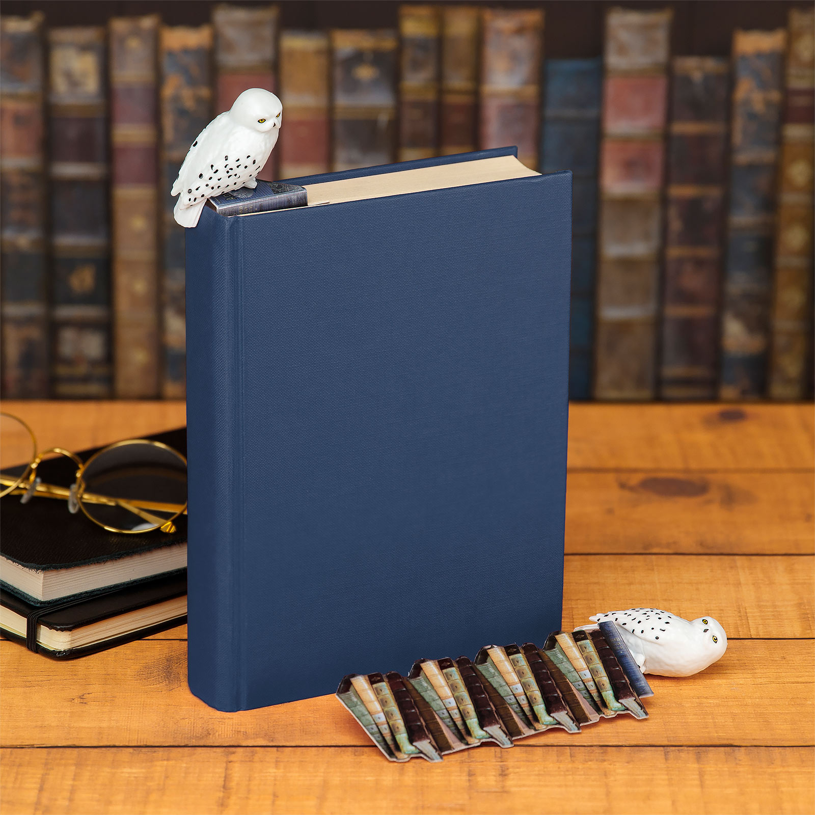 Harry Potter - Bücherstapel Lesezeichen mit Hedwig Figur
