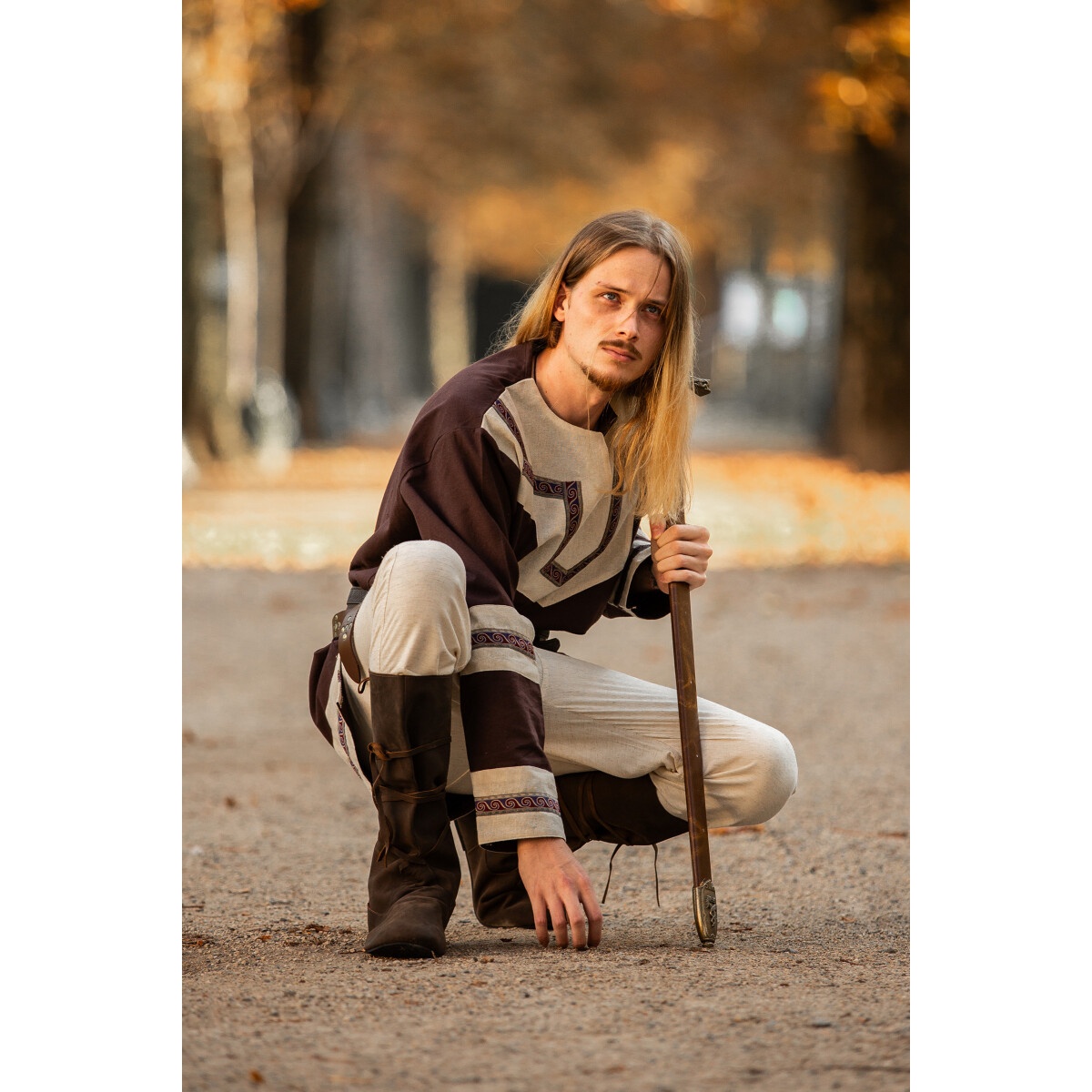 Túnica celta medieval Aidan marrón oscuro-beige