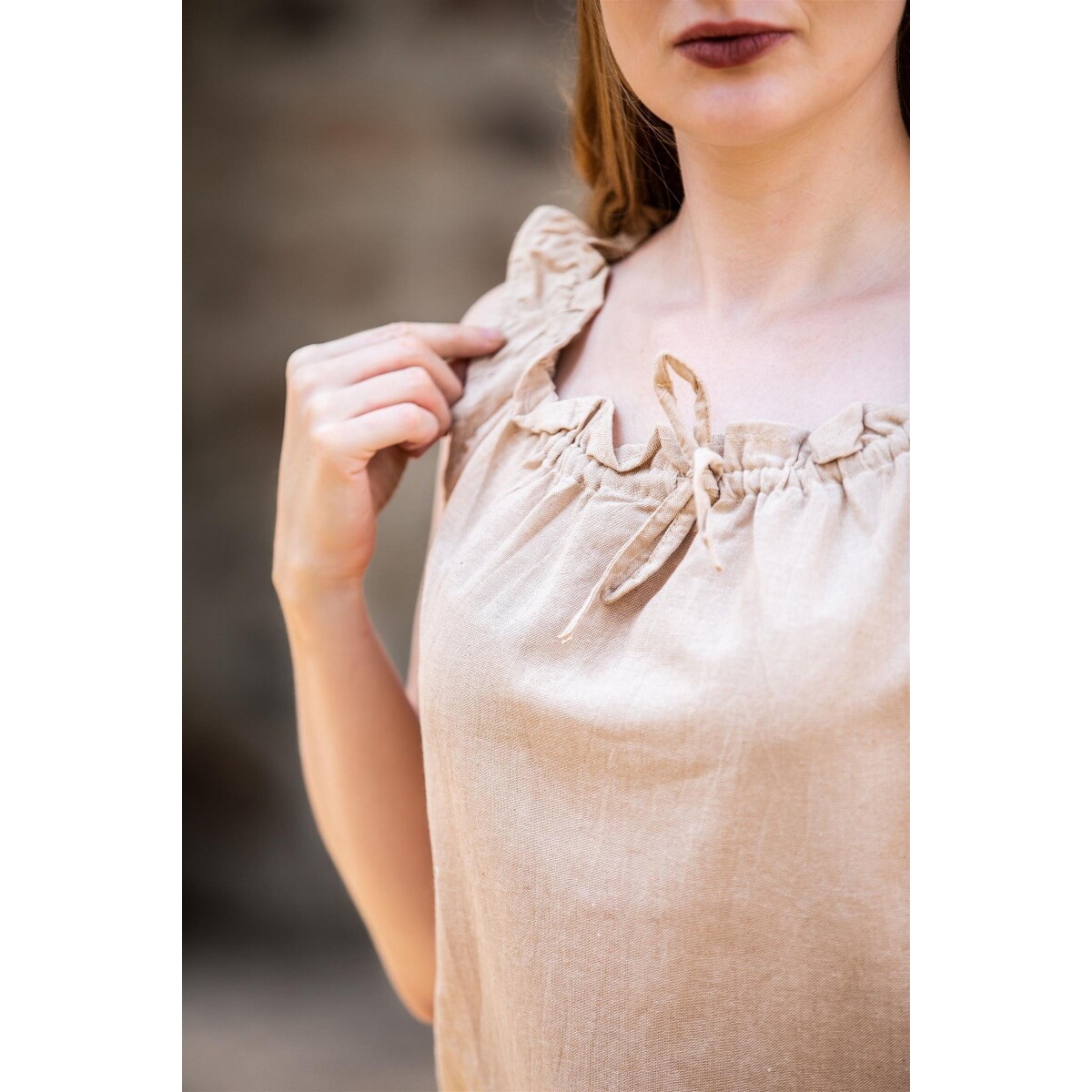 Średniowieczna letnia bluzka Adele bez rękawów beżowa