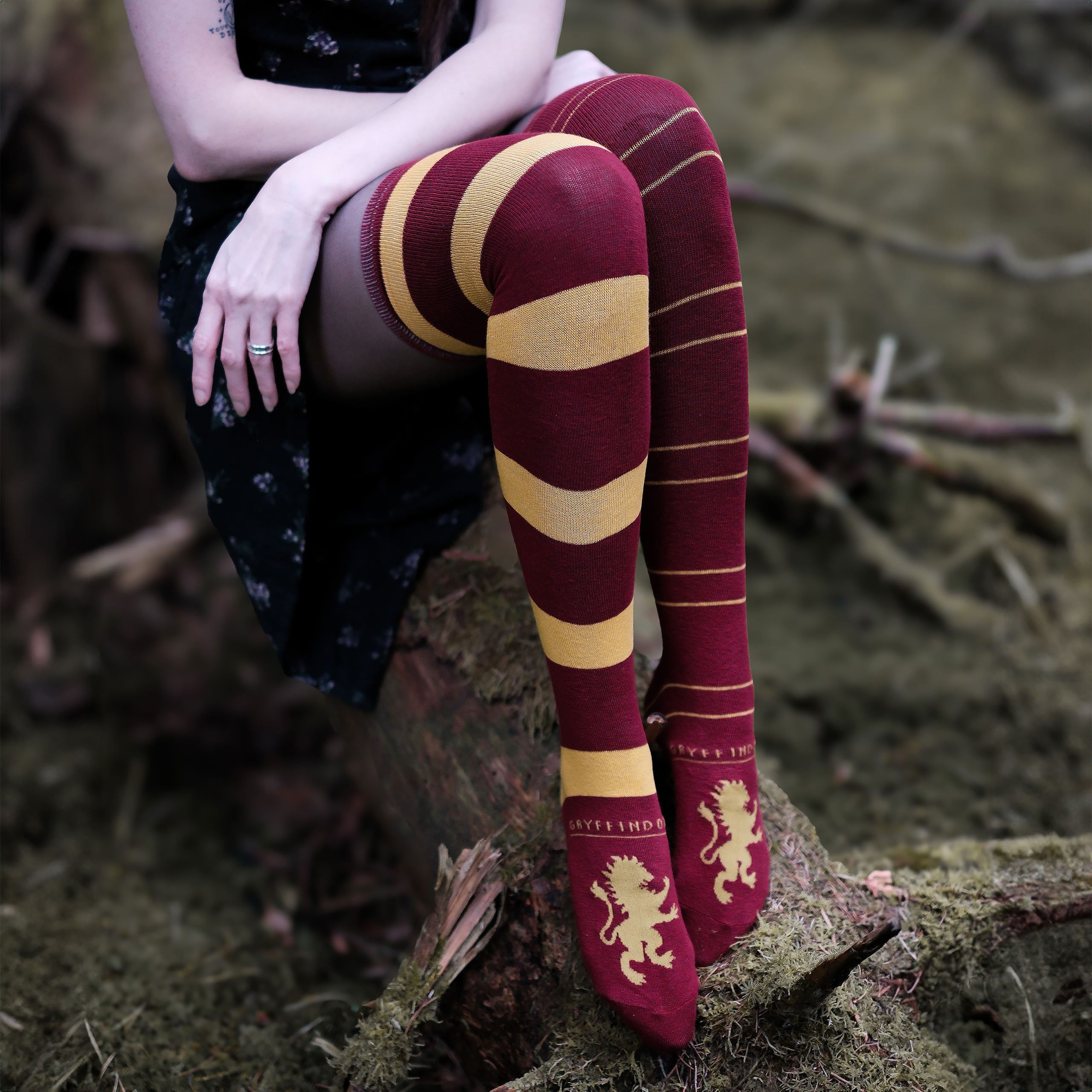 Harry Potter - Calcetines por encima de la rodilla Gryffindor (pack de 2)