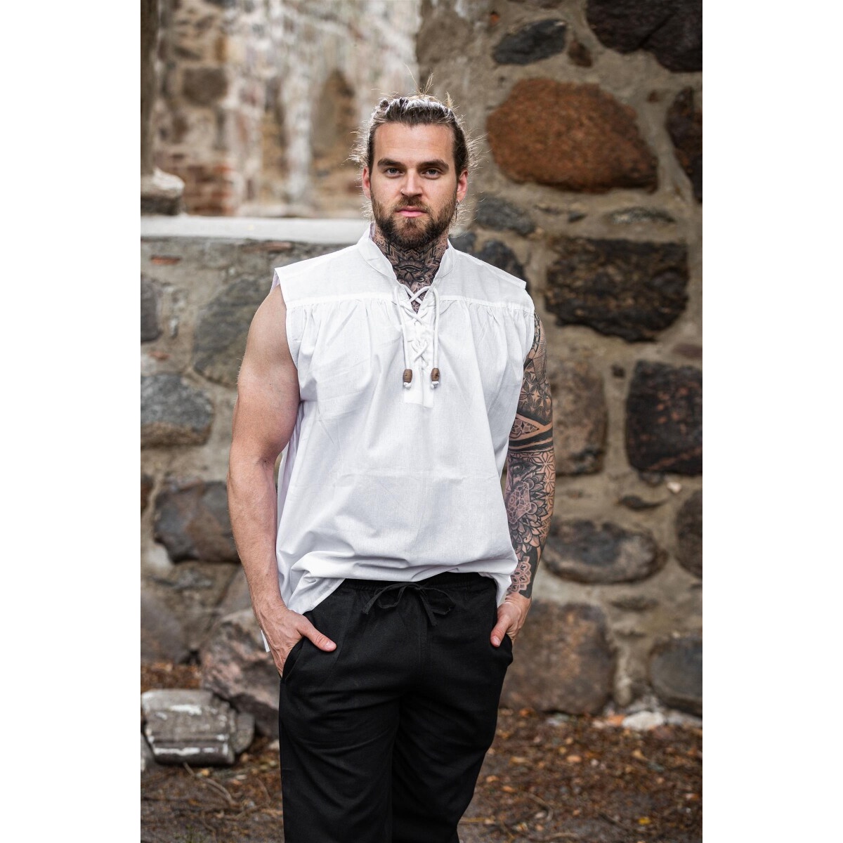 Medeltida snörskjorta med ståkrage Louis ärmlös vit