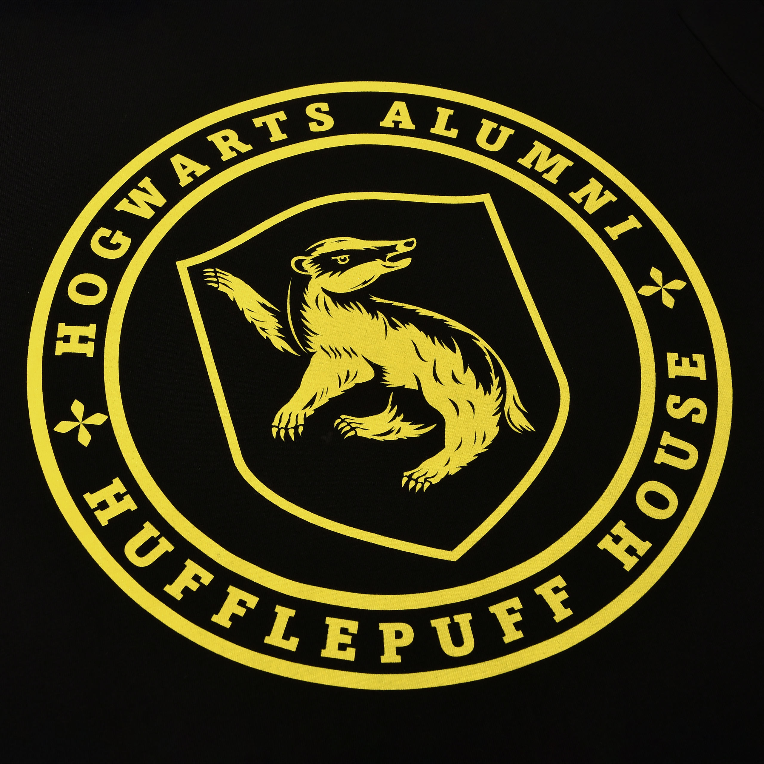 Hufflepuff Hogwarts Alumni T-Shirt black - Harry Potter