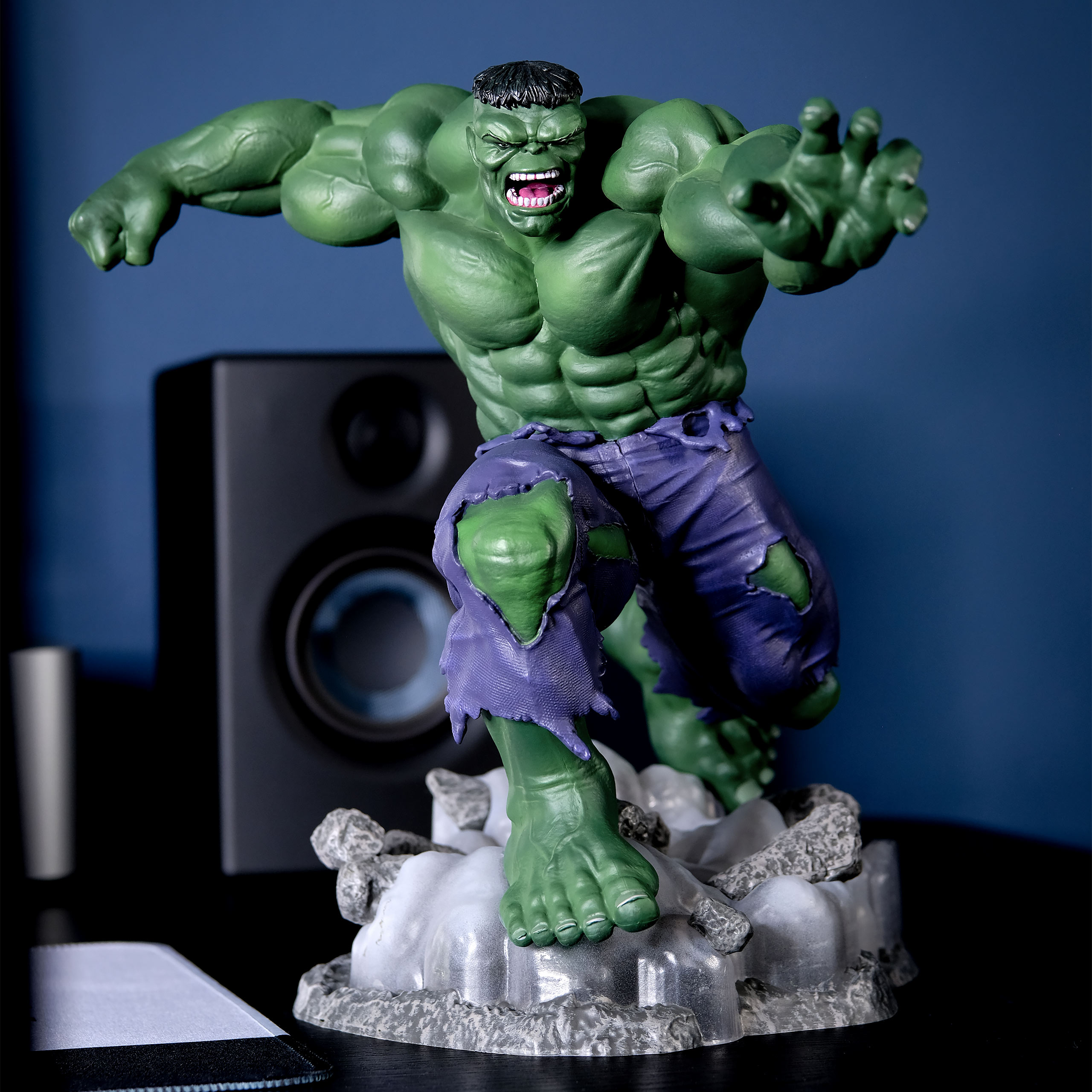 Hulk - Marvel Comic Diorama