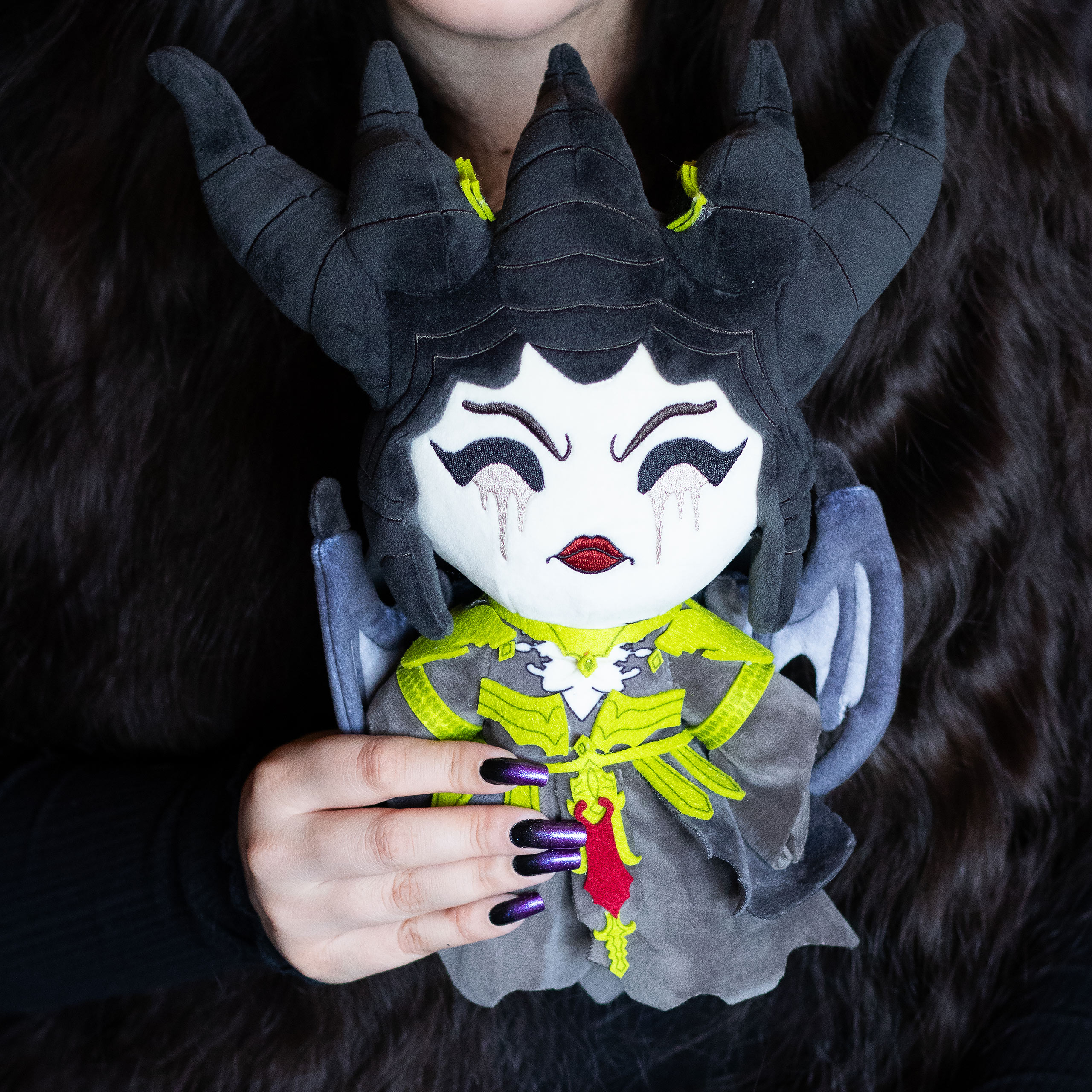 Diablo IV Plüschfigur Lilith 22 cm