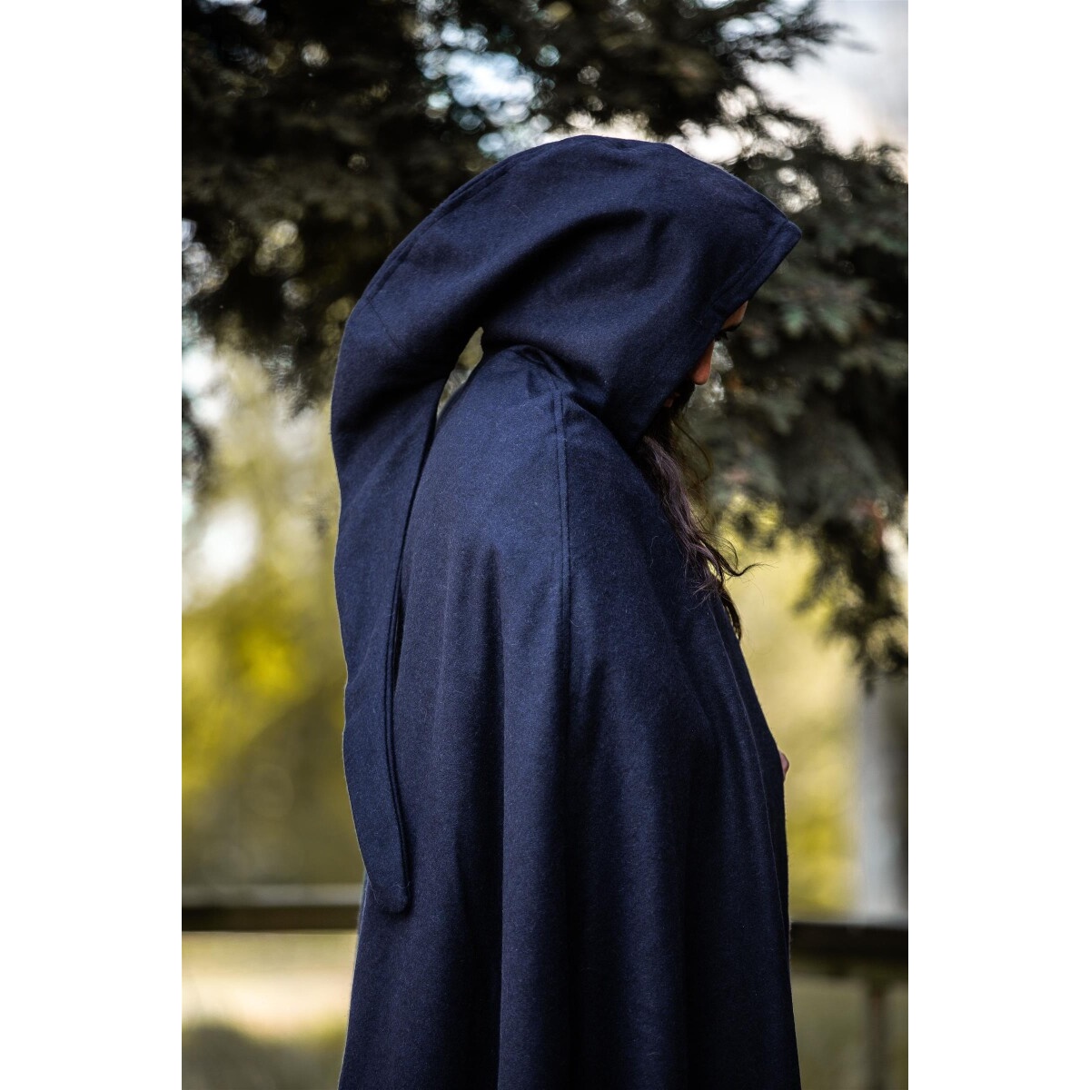 Capa medieval de lana Ilmar 131 cm