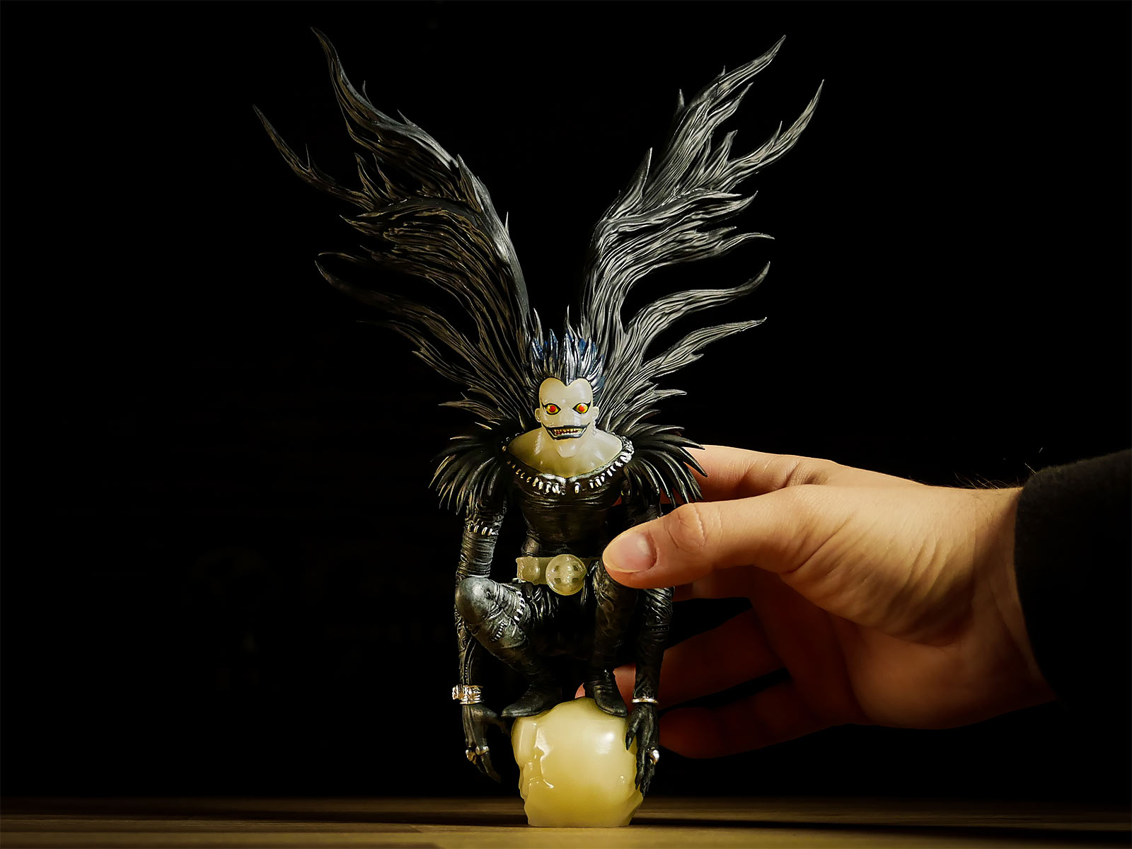 Death Note - Figurine Ryuk Glow in the Dark 30 cm