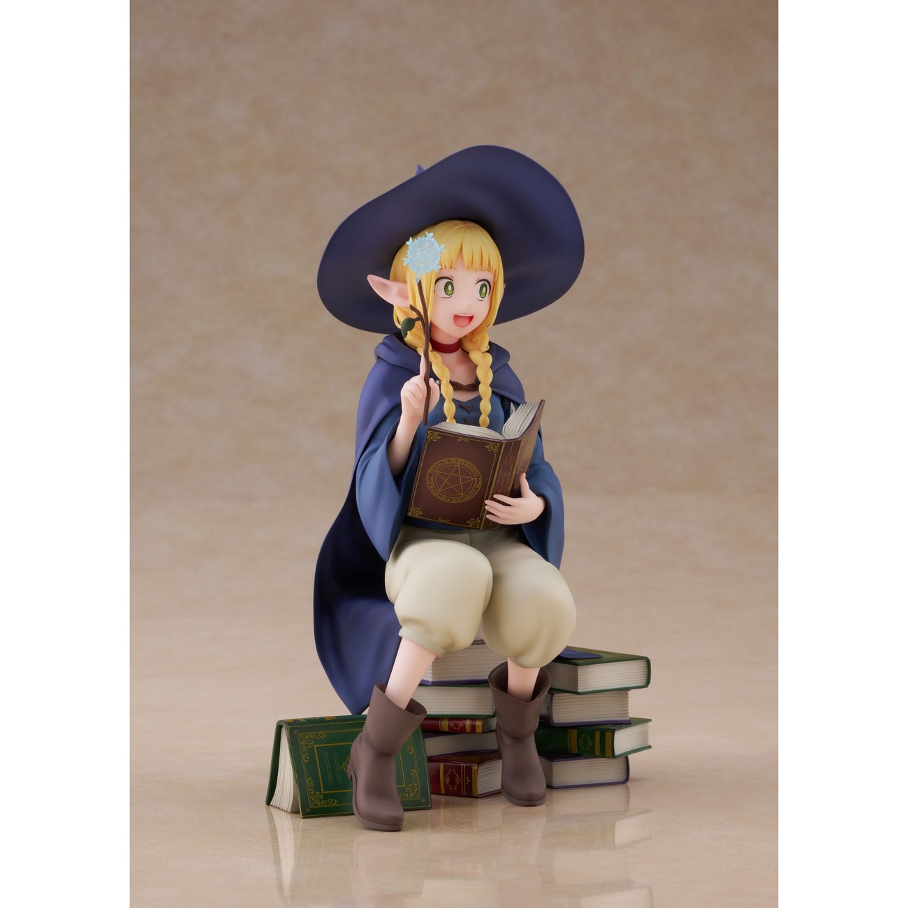 Delicious in Dungeon PVC-figuur 1/7 Marcille Student Ver. AmiAmi Limited Edition 19 cm